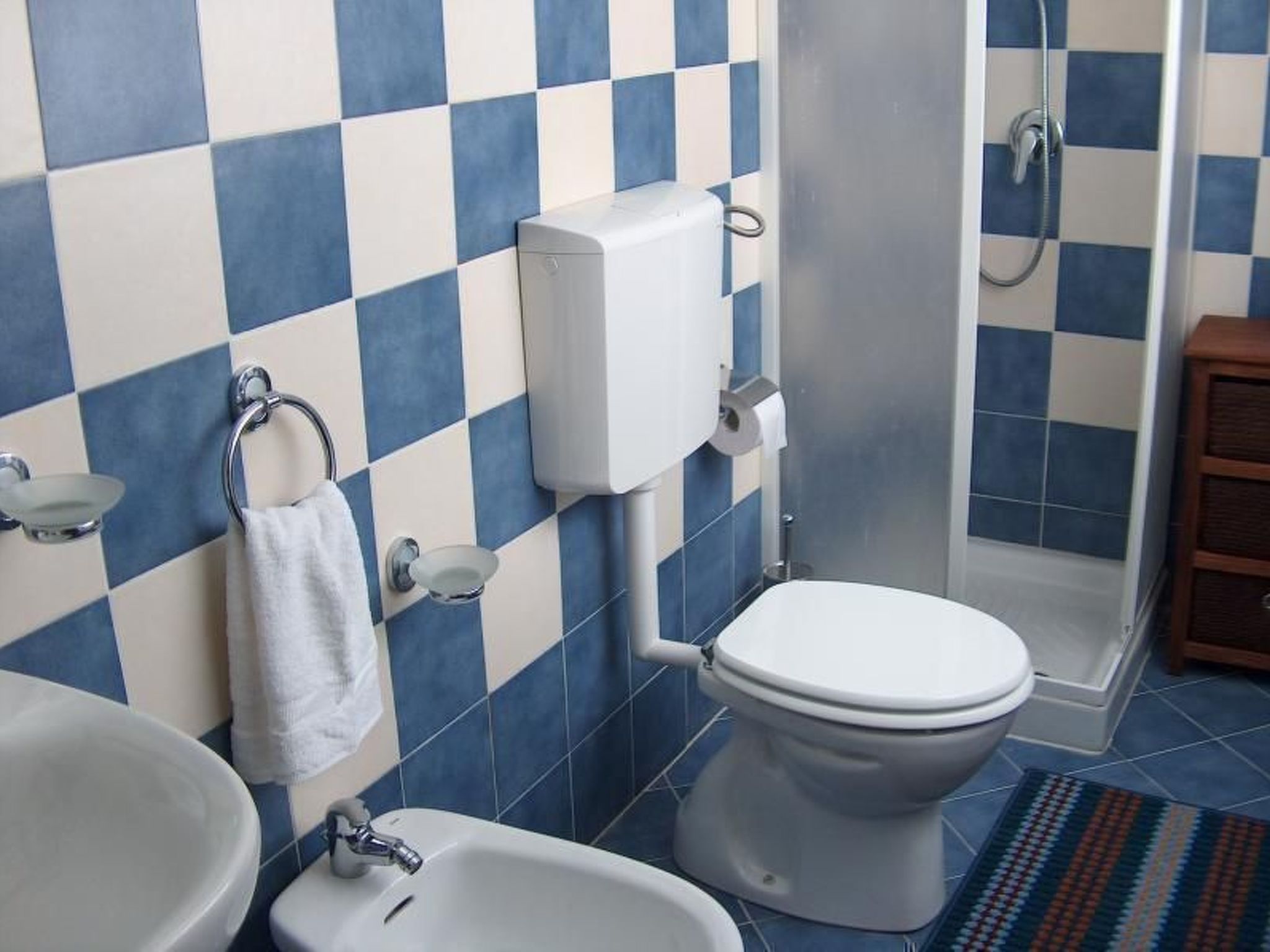 In mittelalterlichem Ort mit allem Komfort ausgestattet