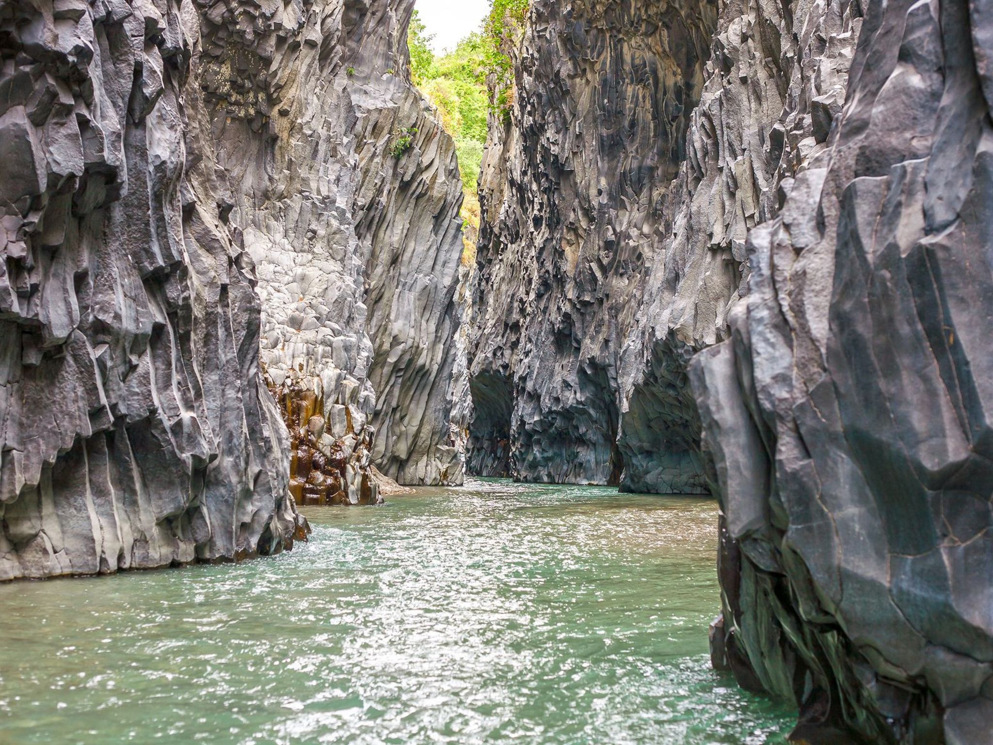 Meeresbrise - Charybdis-Inside