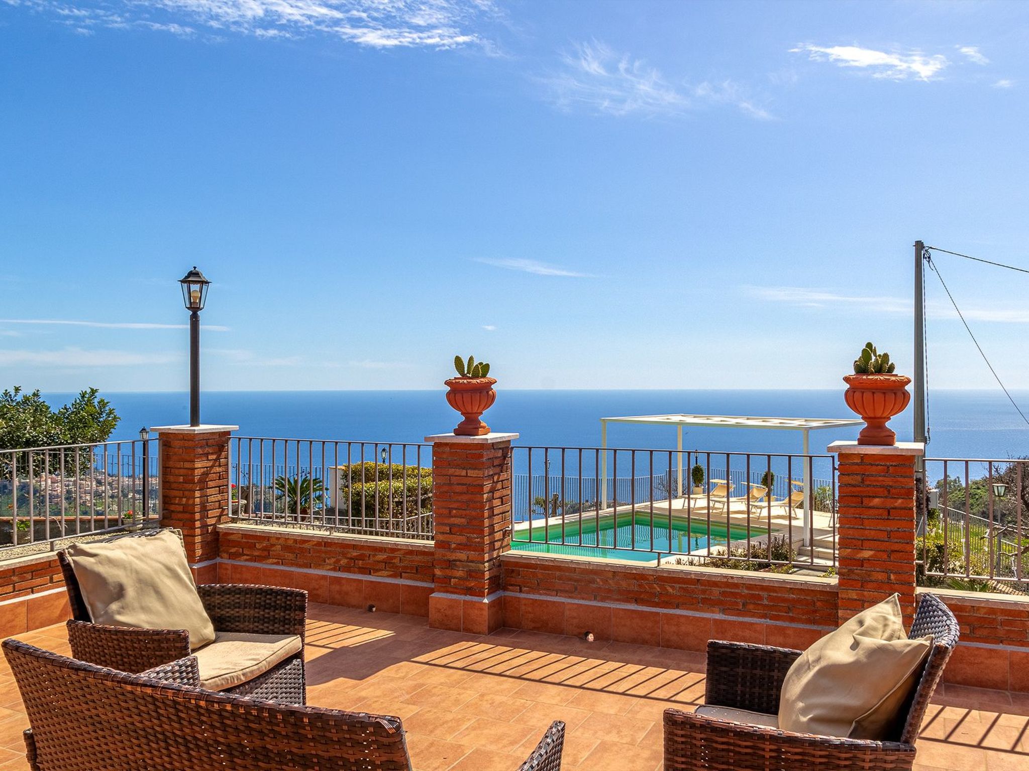 In Castelmola mit Privatem Pool-Dedans