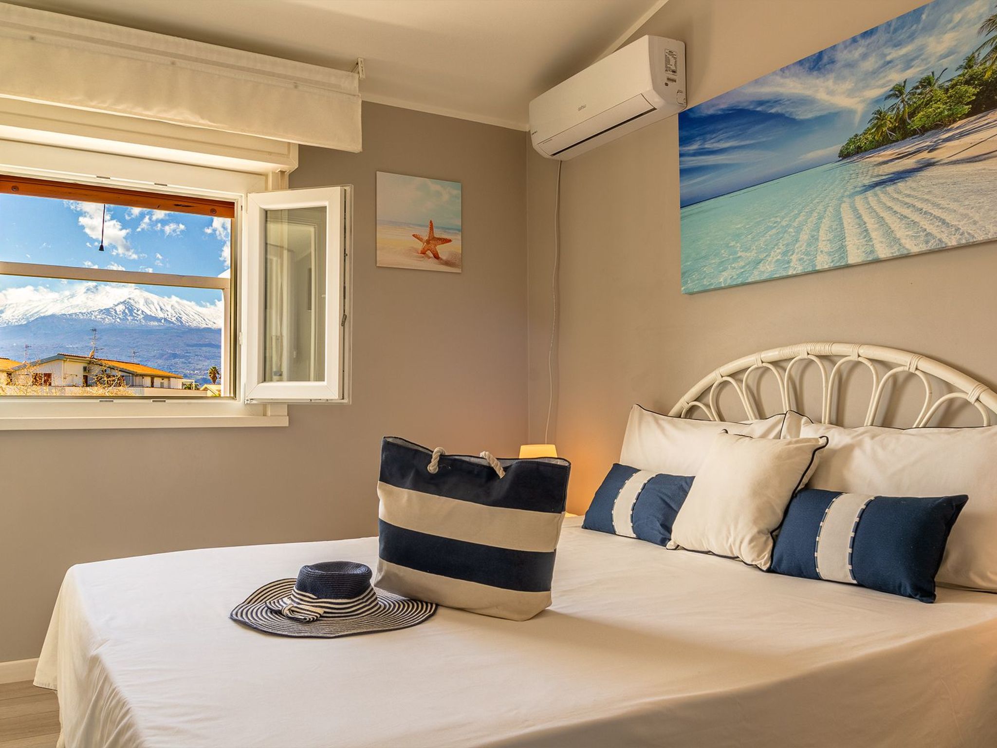 Naxos Loft Ferienwohnung mit Terrasse-Inside