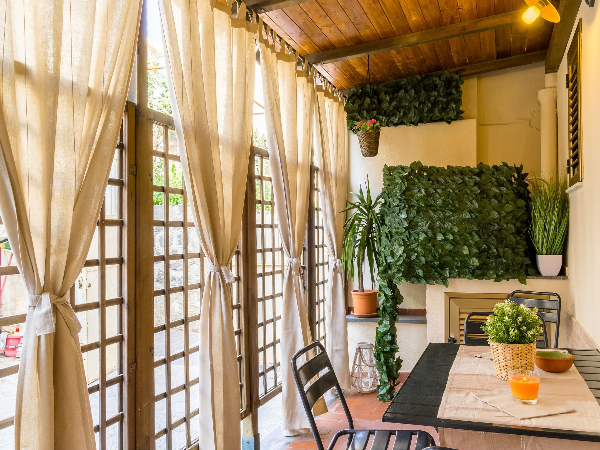 Discover the pleasure of staying at Casa Martina, a cosy flat located in the lively heart of Giardini Naxos, just a few steps from the beautiful beach. Perfect to accommodate up to 4 people, this flat..