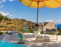 Vrijstaande Siciliaanse woning met privézwembad en uitzicht op zee in Castelmola - thumbnail 1
