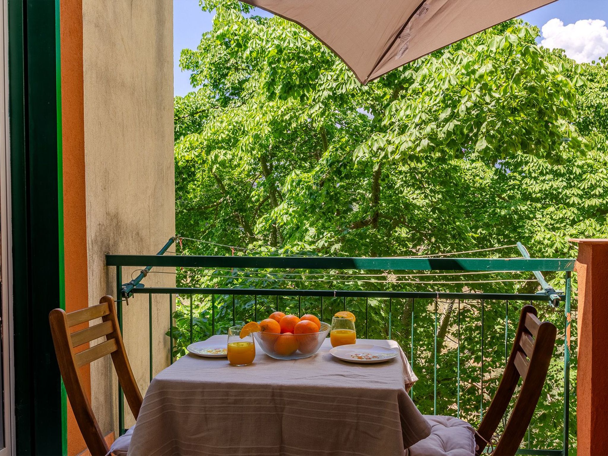 Cosy Apartment in Residence 'Le Roche Noires' - Giardini Naxos (Porticato)Located within the elegant Le Roche Noires residence, just a few steps from the sea in the Porticato area of Giardini Naxos, t..