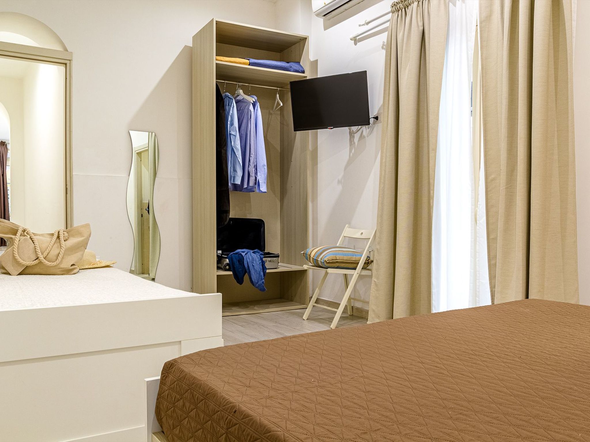 Casa Le Sorelle - Viola-Dedans