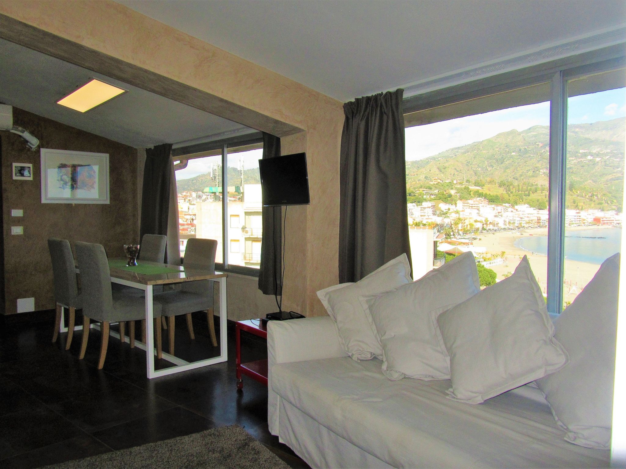 Wohnung in Giardini Naxos-Drinnen