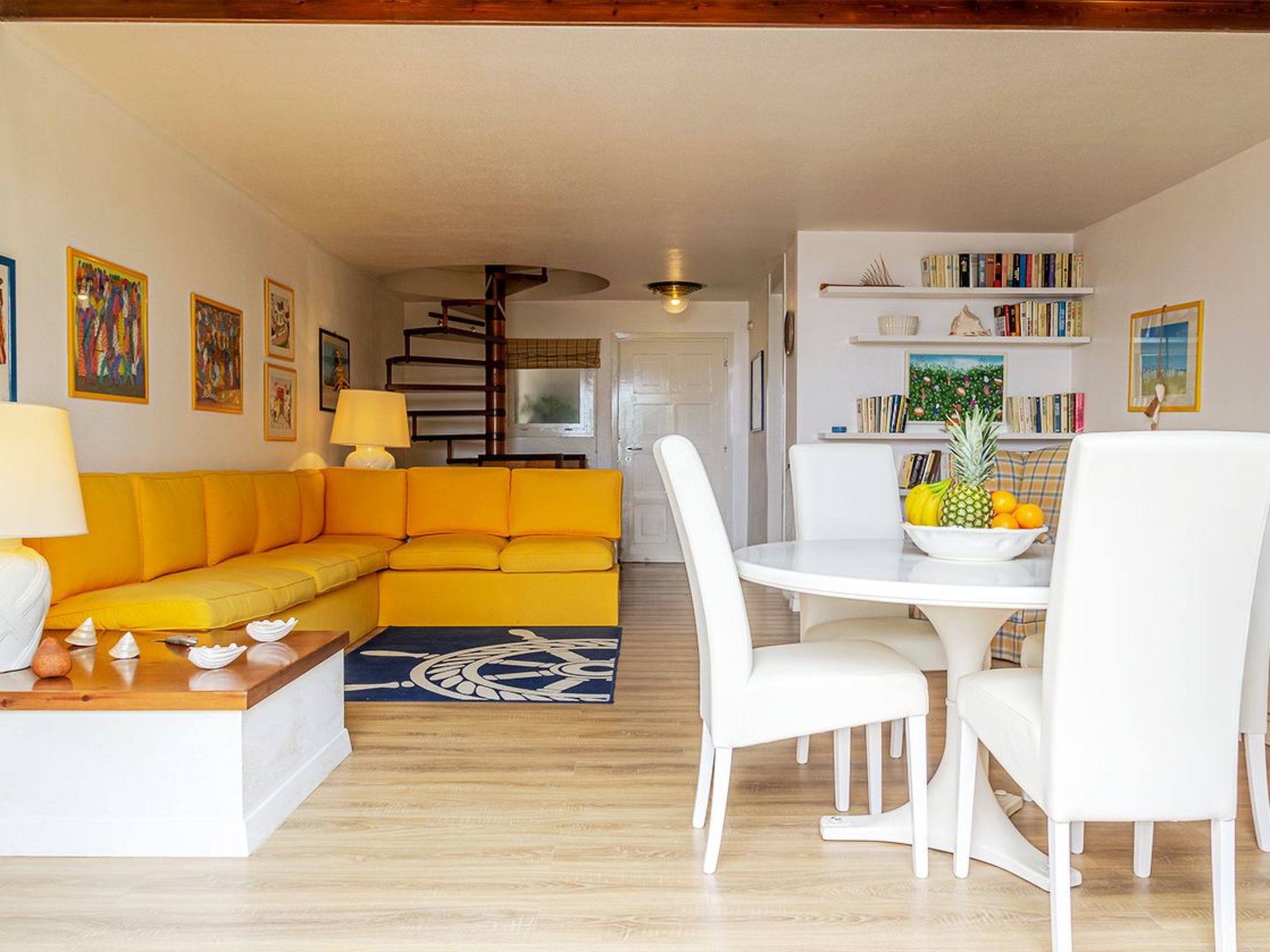 Sea Life in Taormina-Dedans