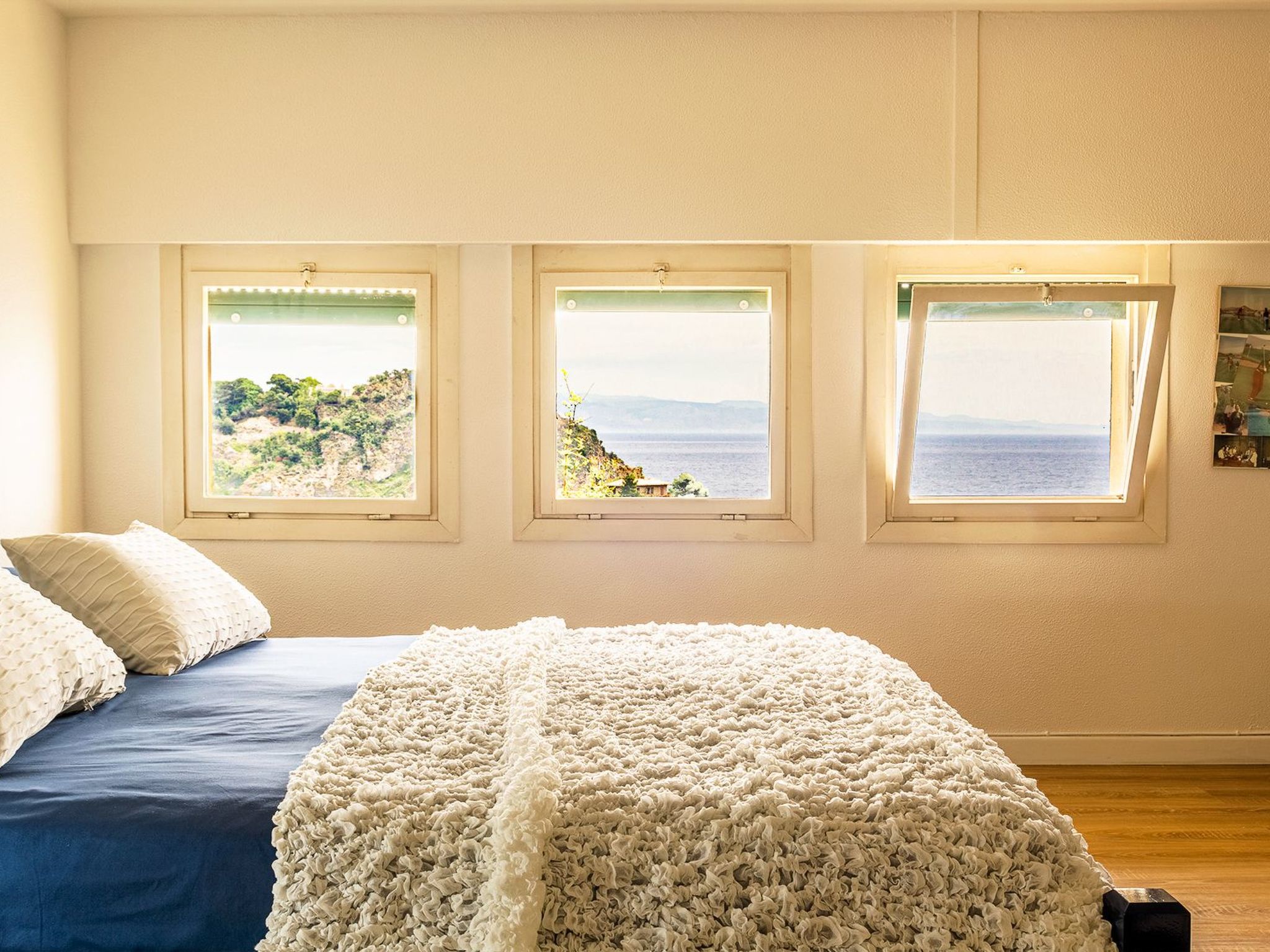 Sea Life in Taormina-Dedans