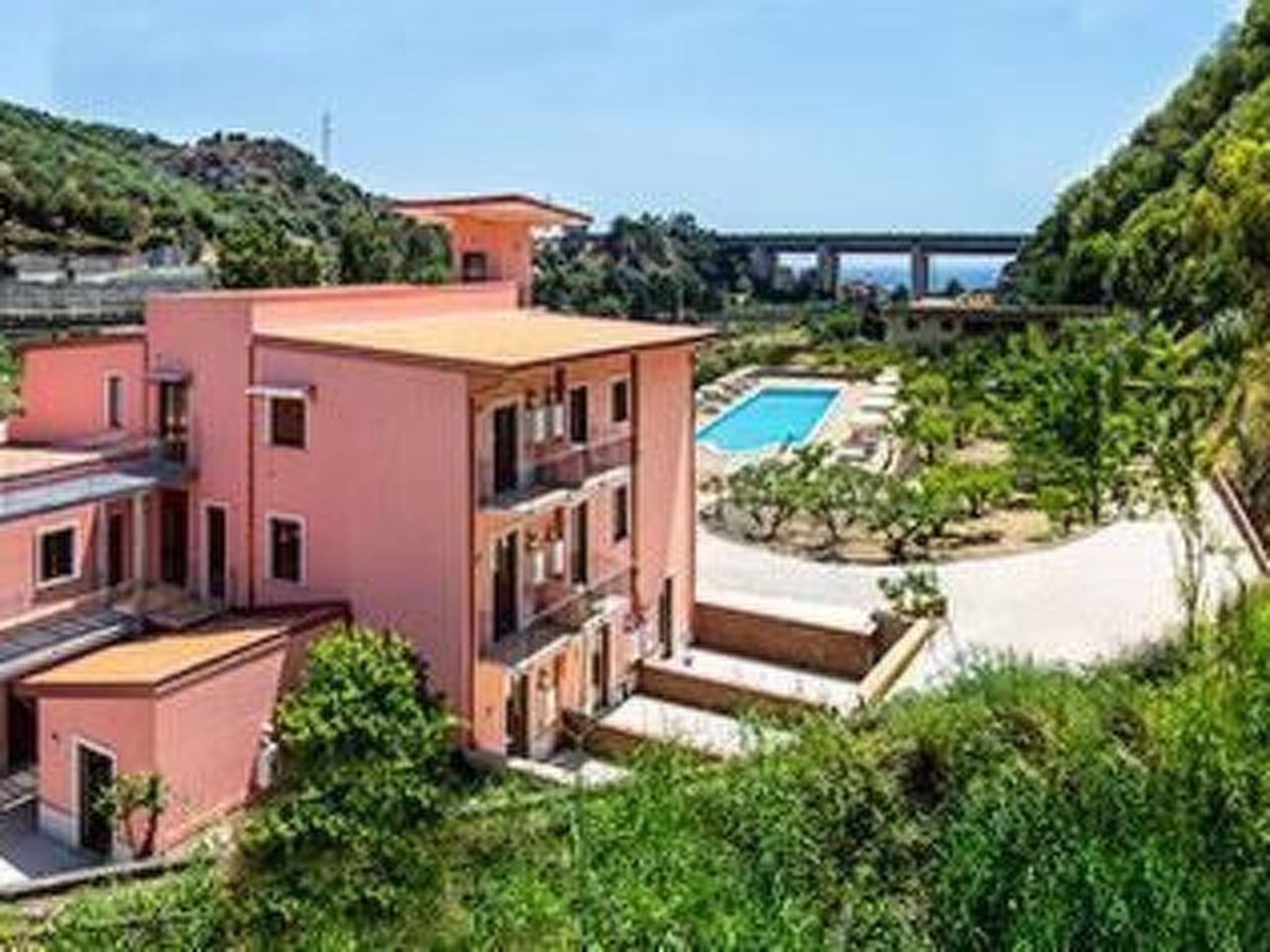 In Letojanni mit Terrasse-Inside