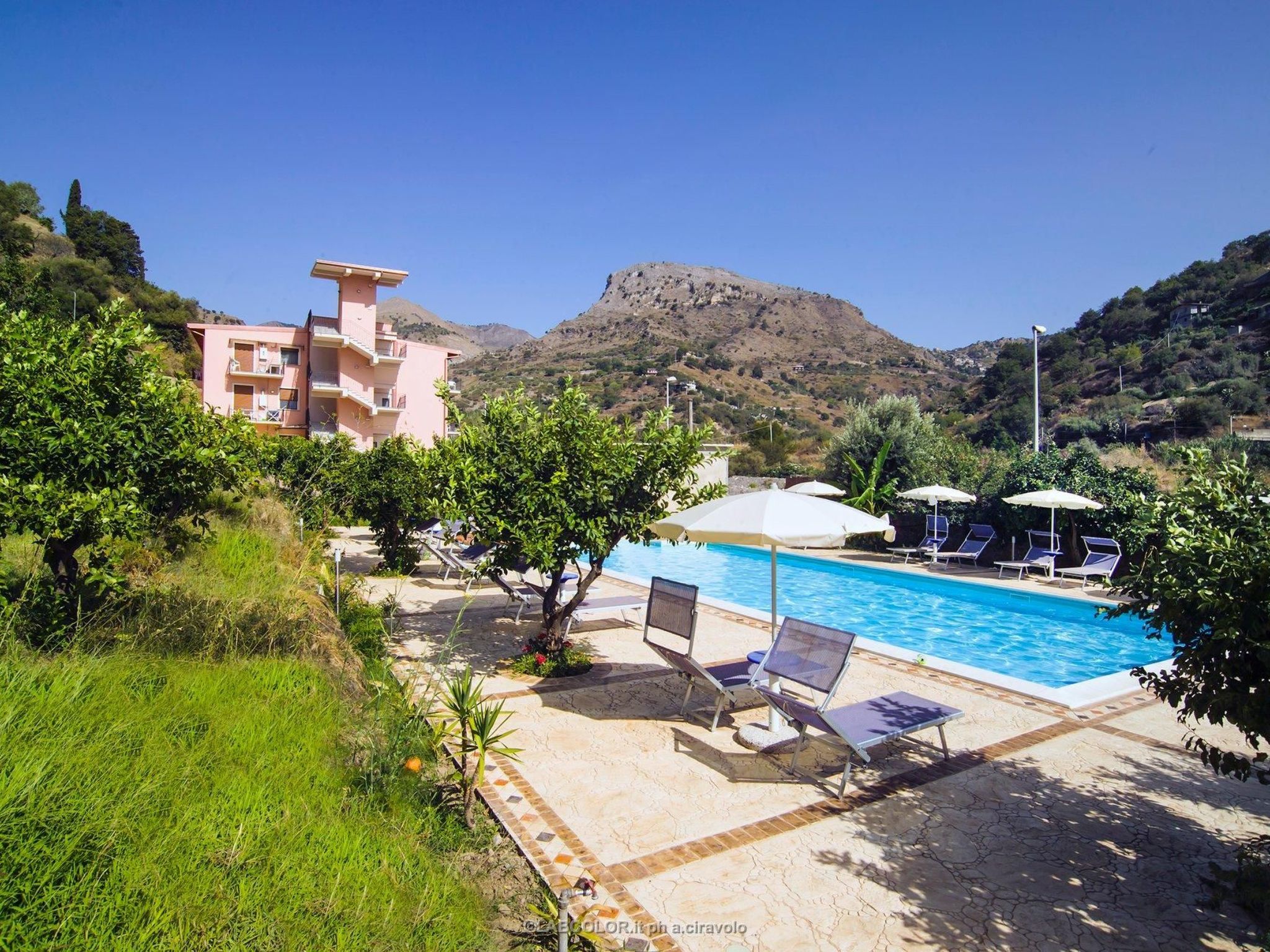 In Letojanni mit Terrasse-Inside