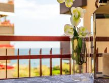 Blue Wood: Ruim appartement op 10m van het strand in Letojanni, Sicilië - thumbnail 3