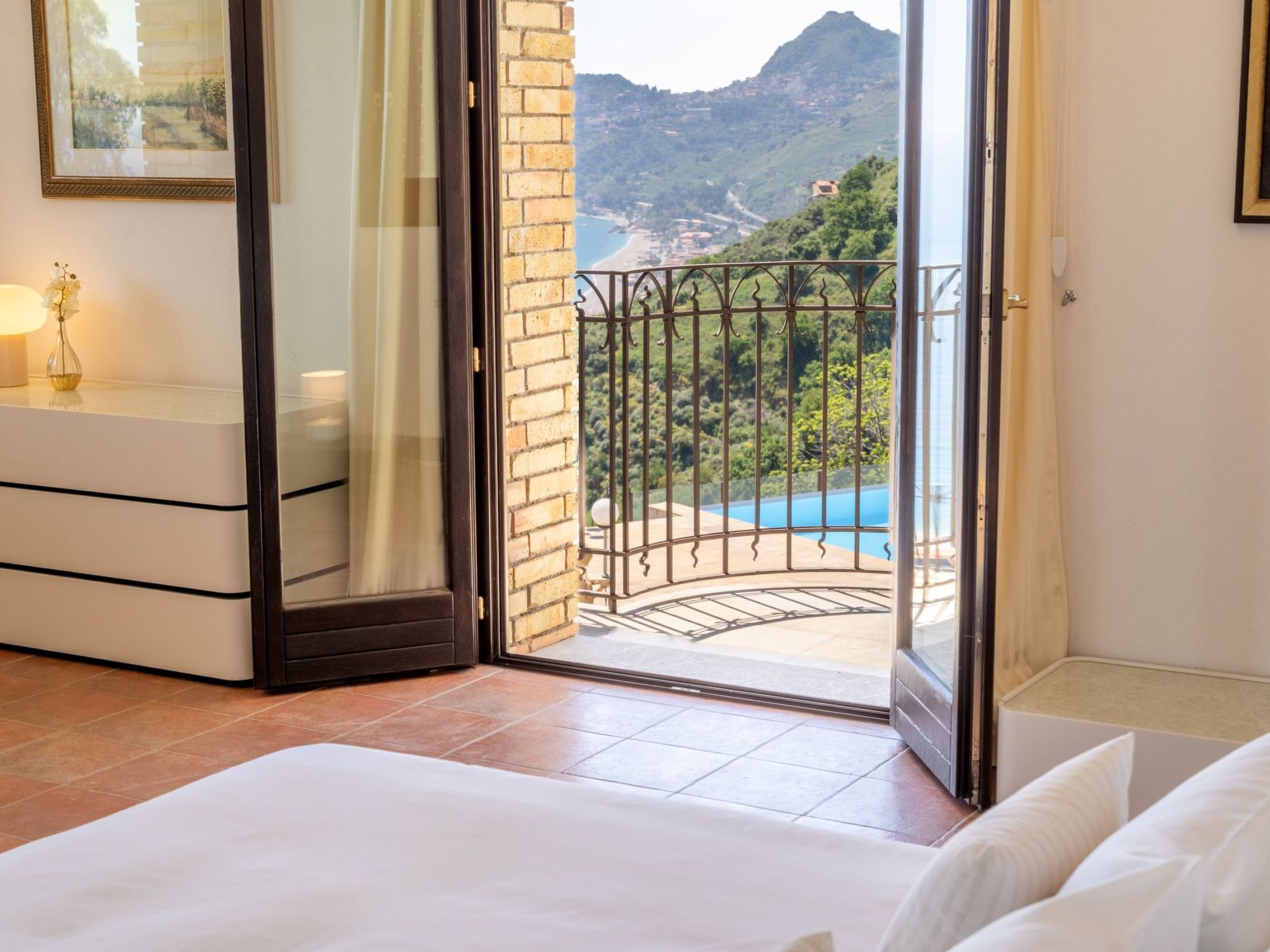 Villa Finù - Panoramavilla mit Pool-Inside