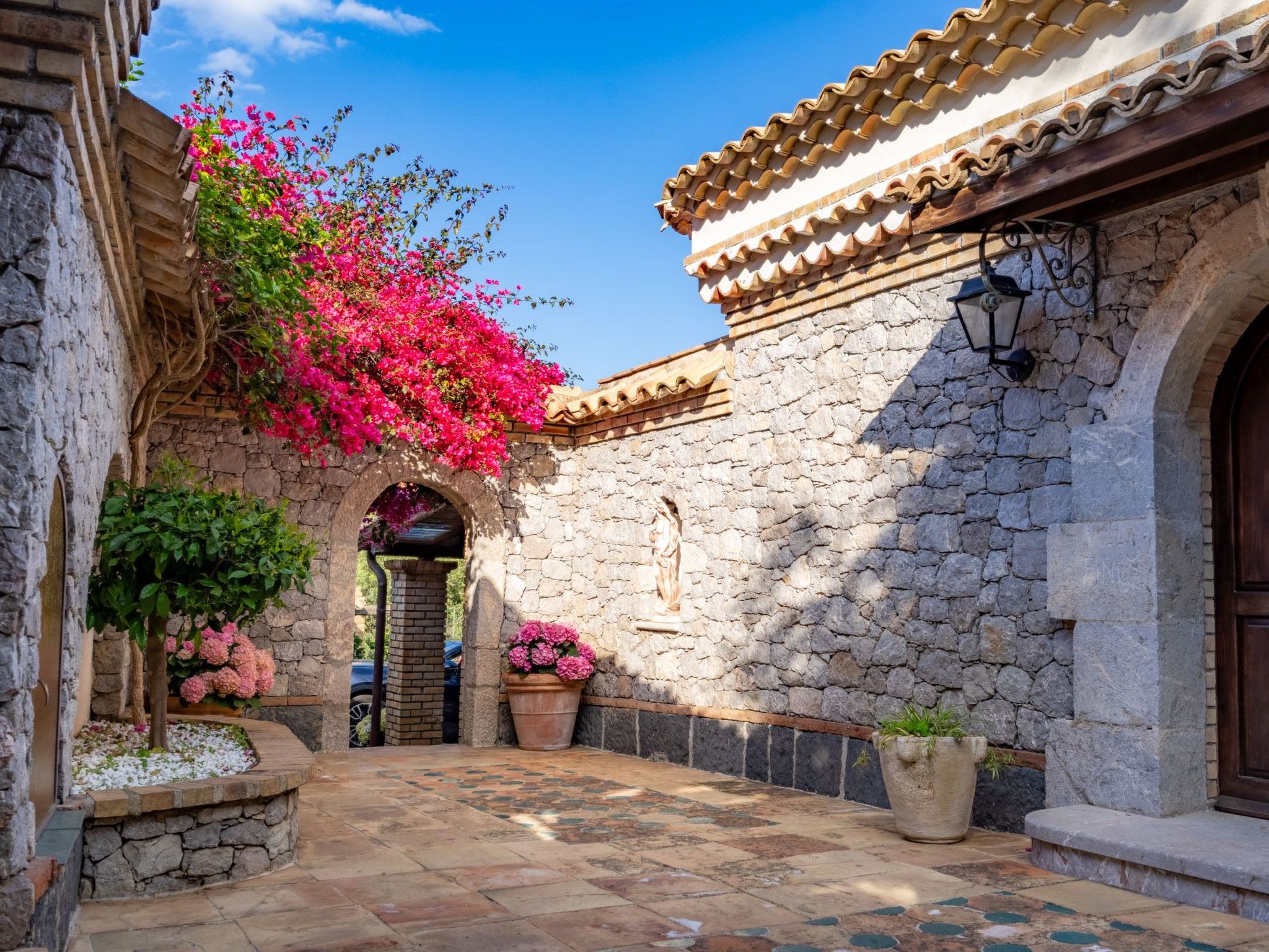 Villa Finù - Panoramavilla mit Pool-Inside