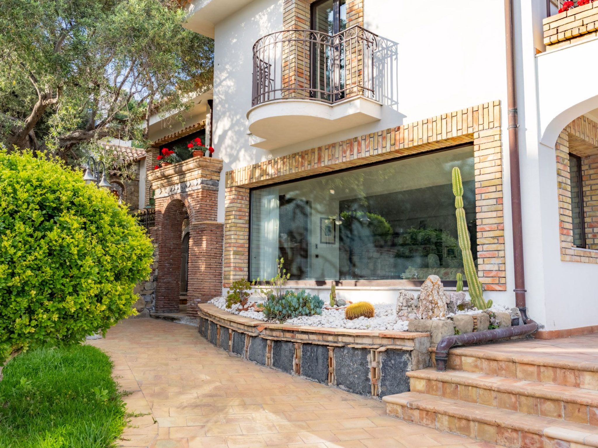 Villa Finù - Panoramavilla mit Pool-Inside