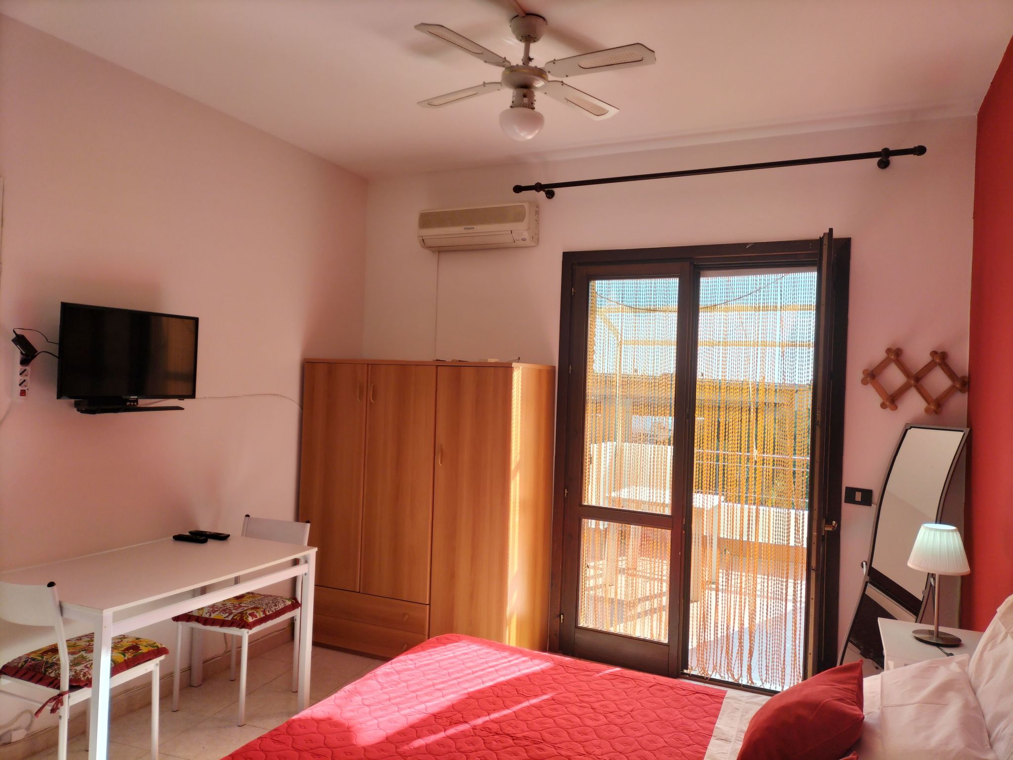 'Entire' mit Terrasse-Inside