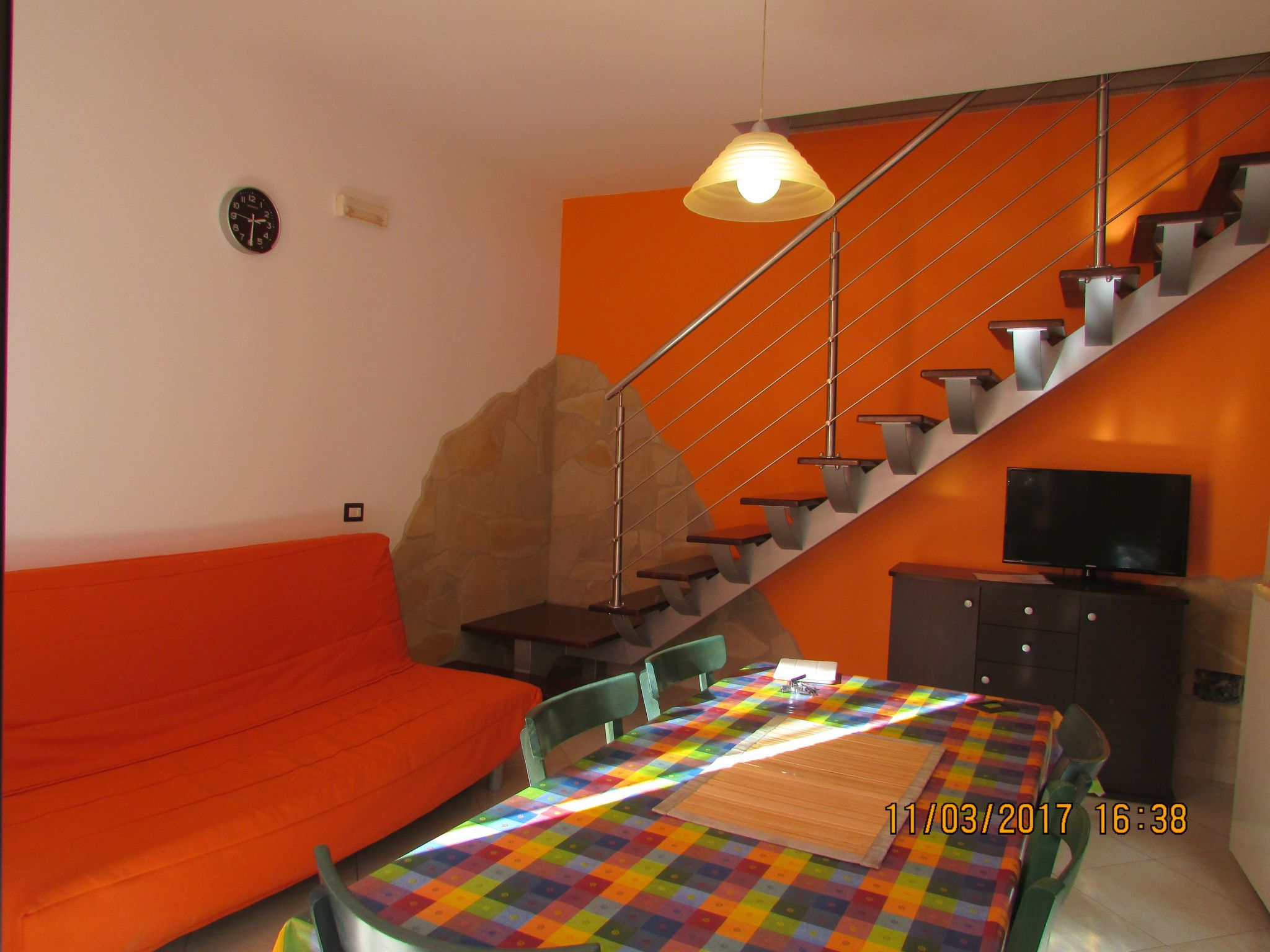 Mit Terrasse, Garten und Grill-Inside