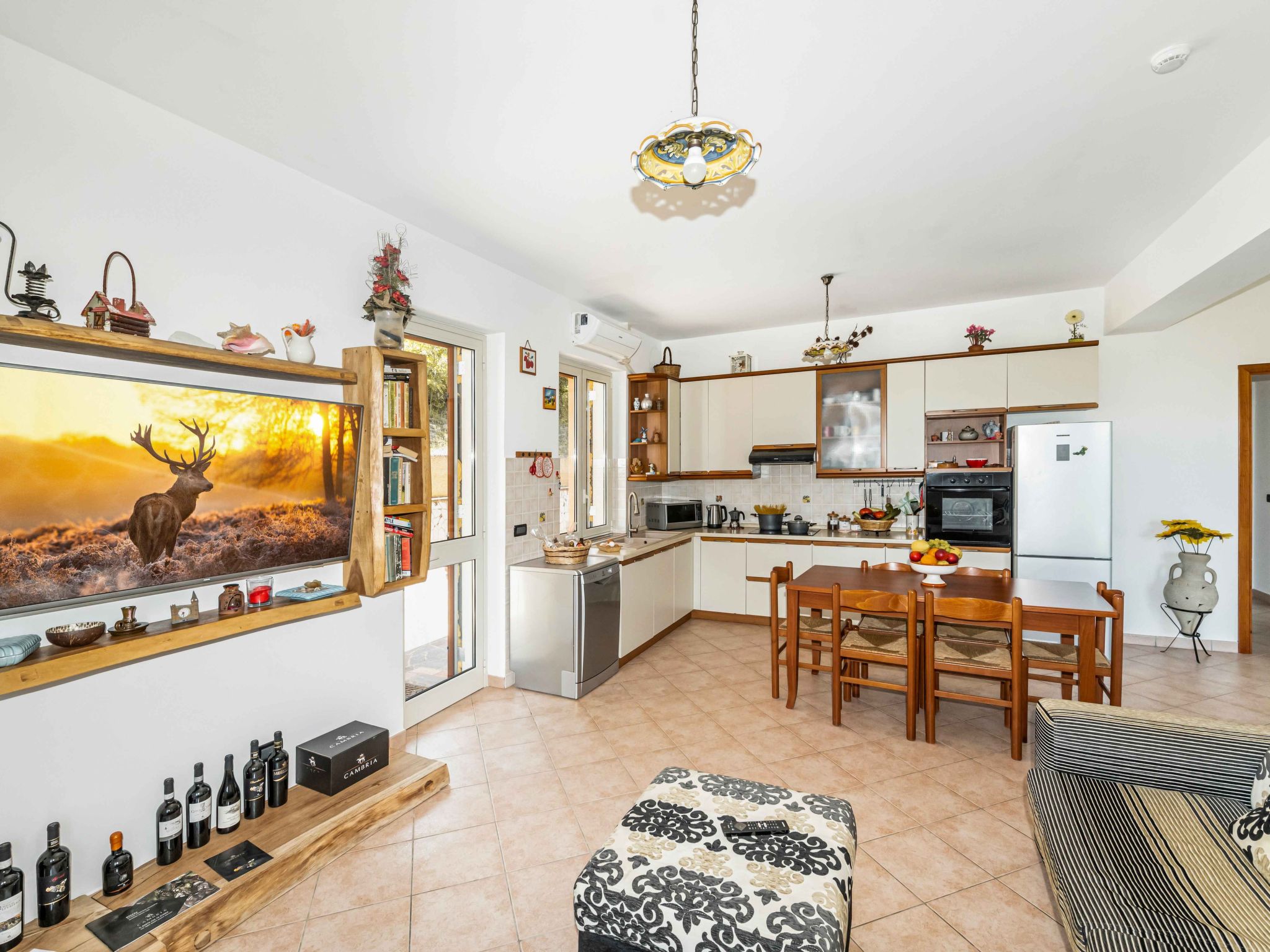 Berghütte "Villa Malú" mit Blick auf das Wasser-Inside