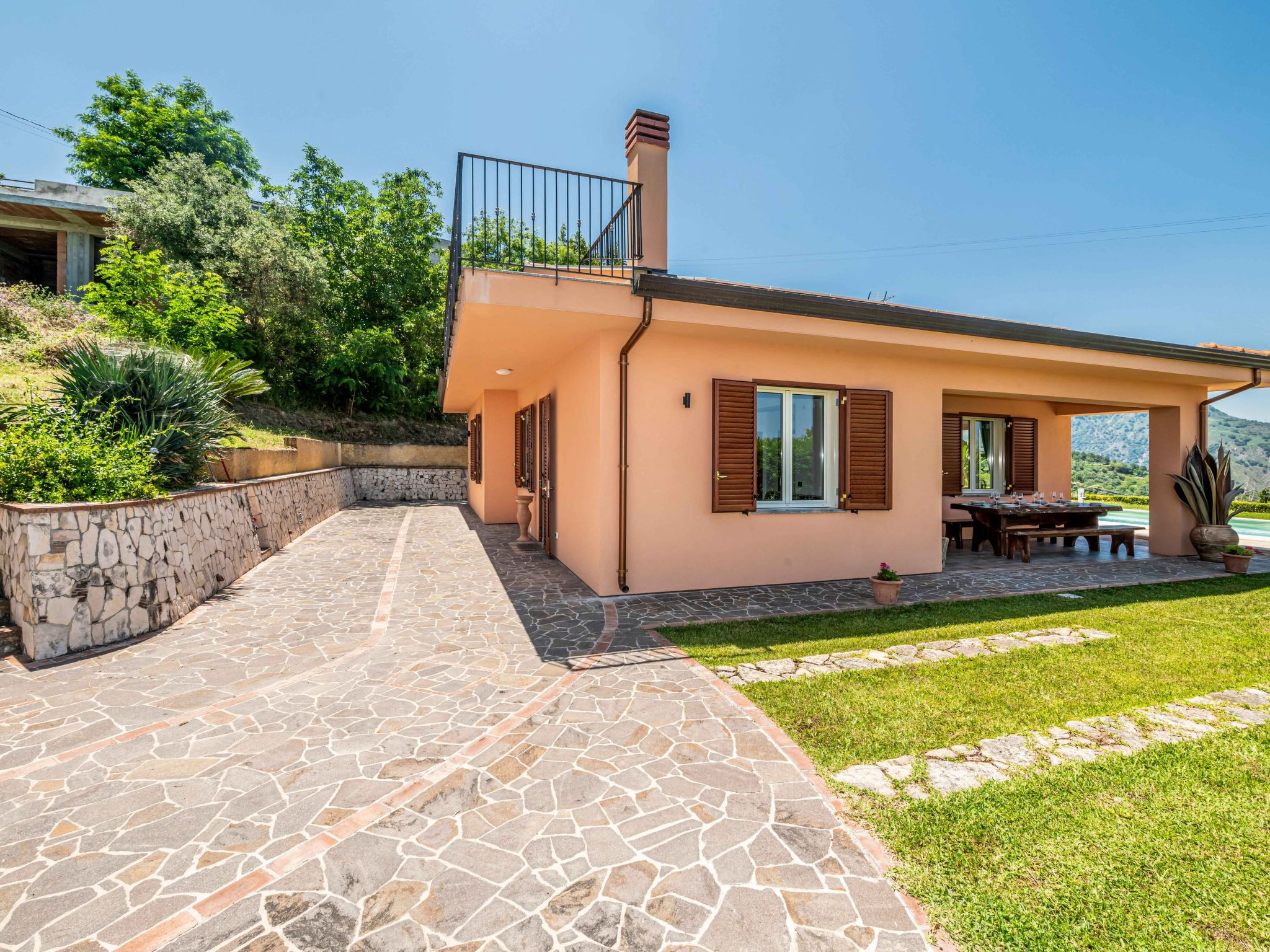 Berghütte "Villa Malú" mit Blick auf das Wasser-Inside