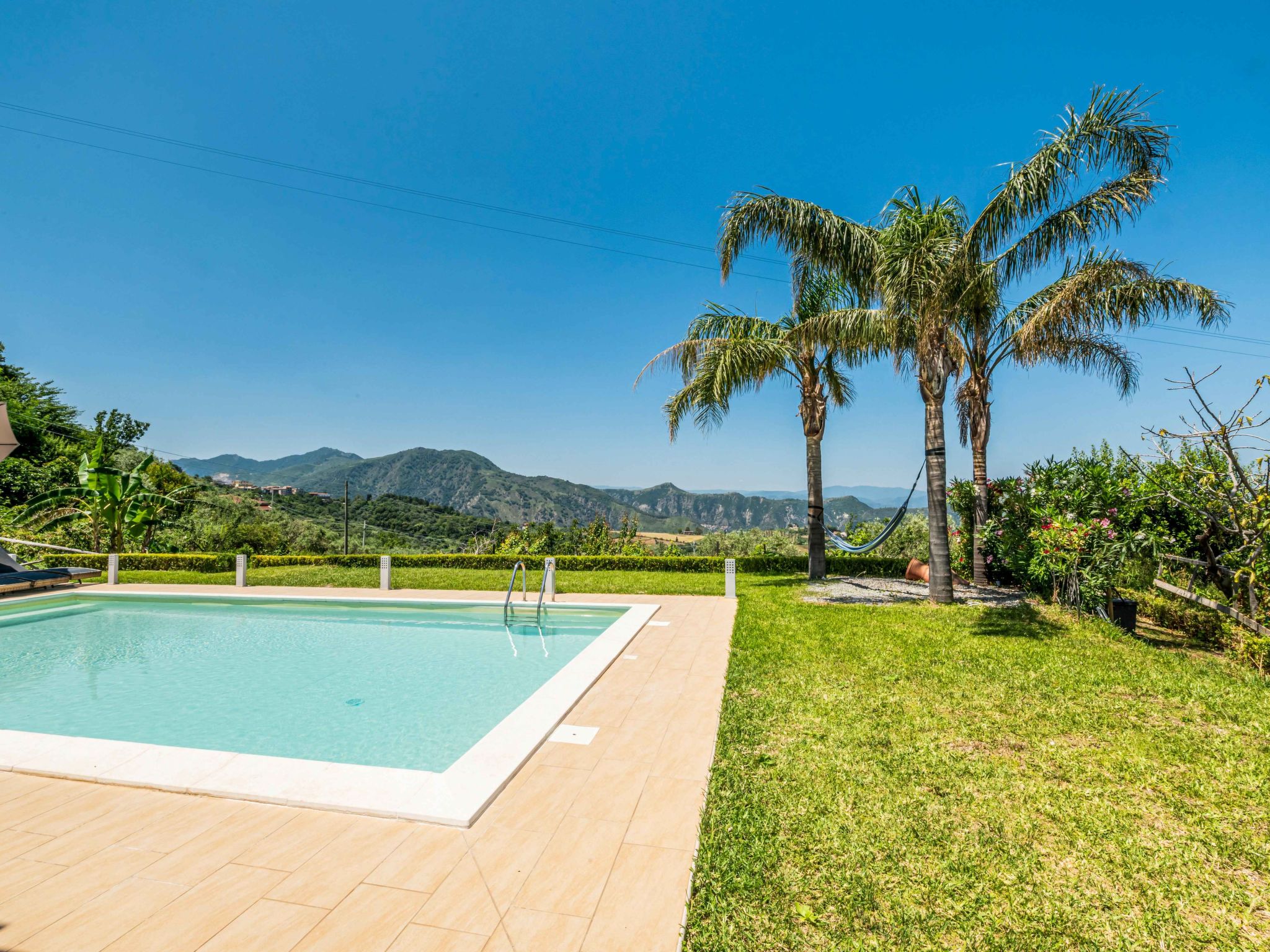 Berghütte "Villa Malú" mit Blick auf das Wasser-Inside