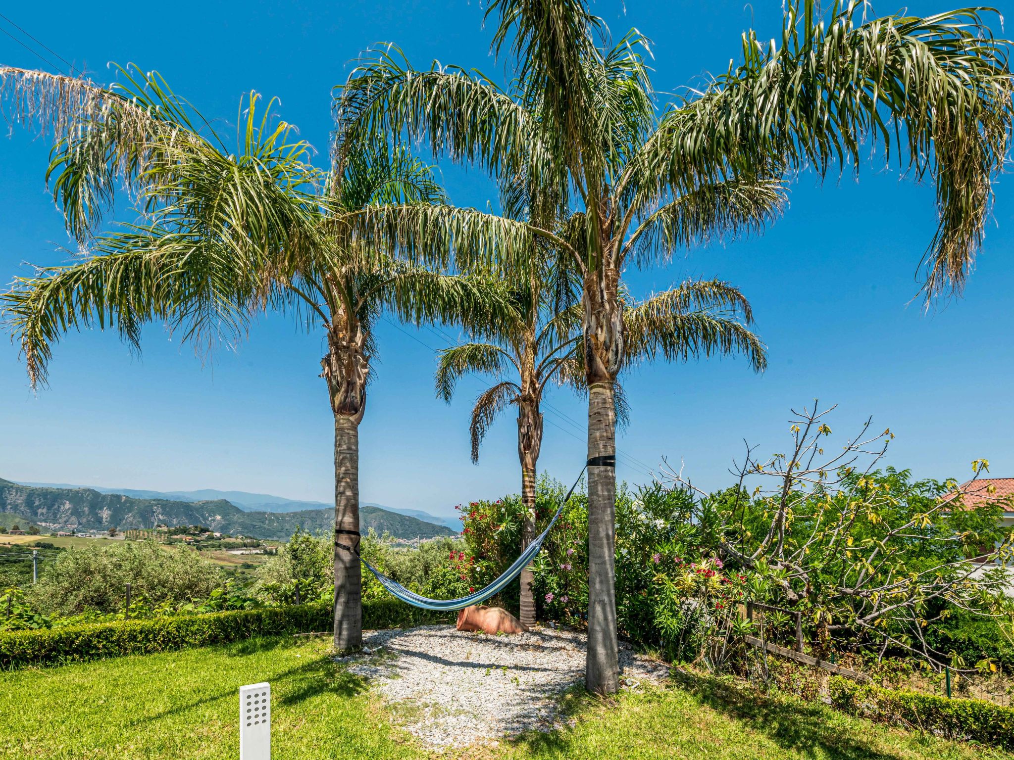Berghütte "Villa Malú" mit Blick auf das Wasser-Inside