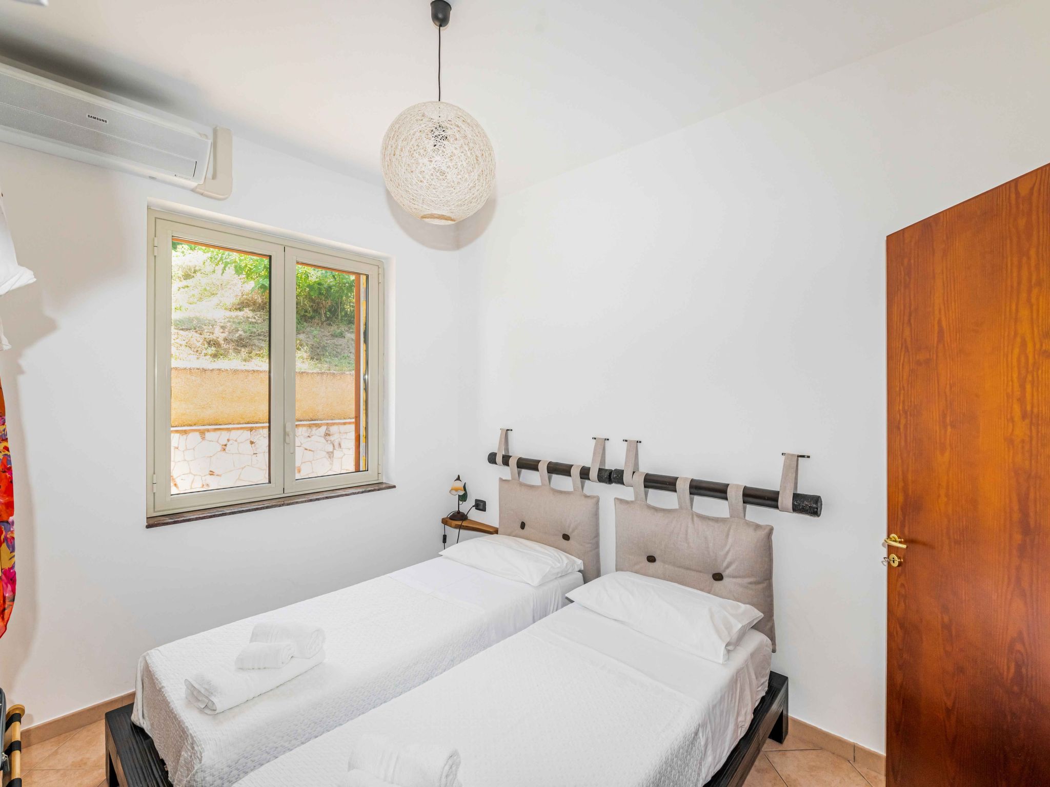 Berghütte "Villa Malú" mit Blick auf das Wasser-Inside