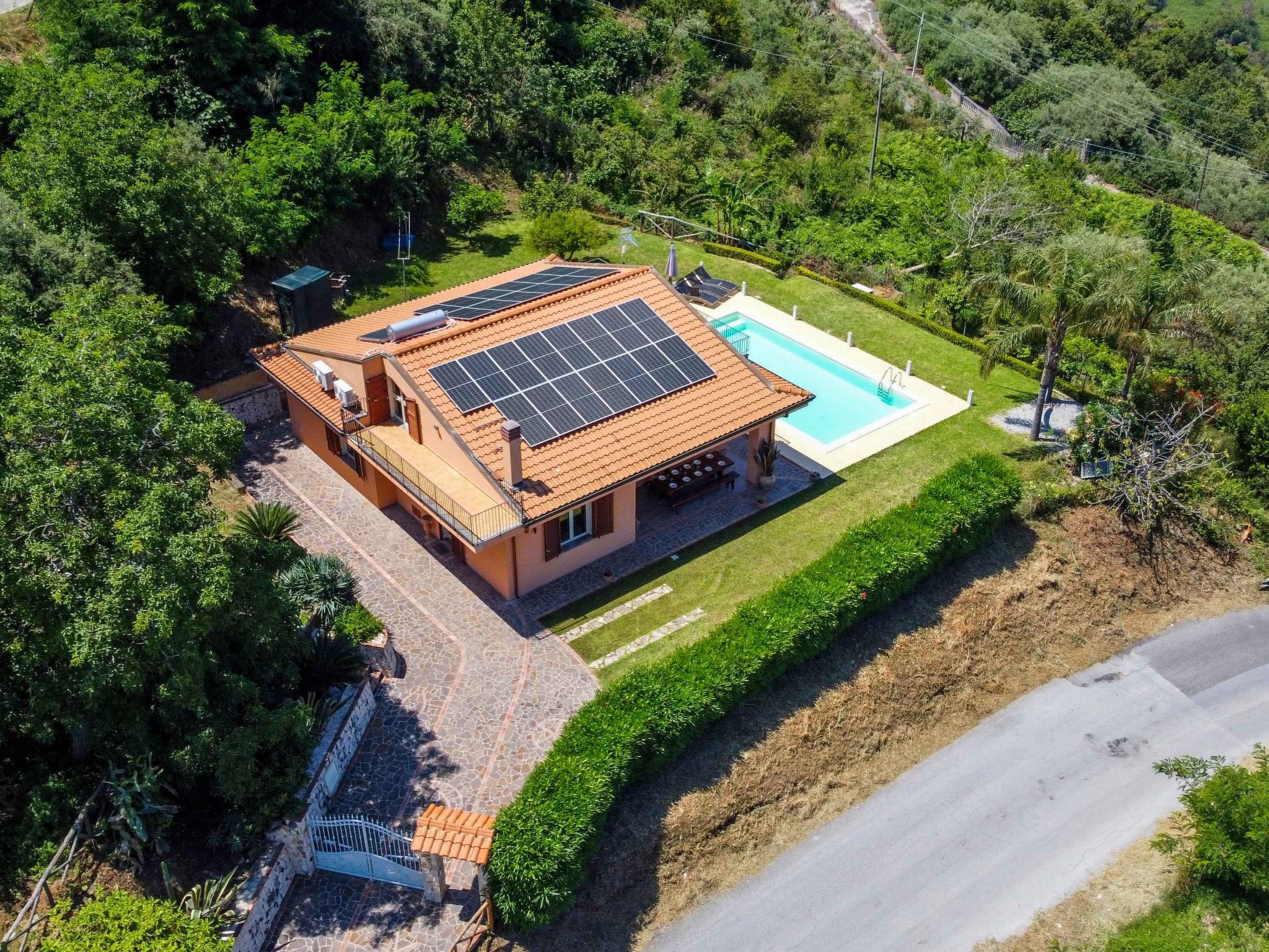 Berghütte "Villa Malú" mit Blick auf das Wasser-Inside