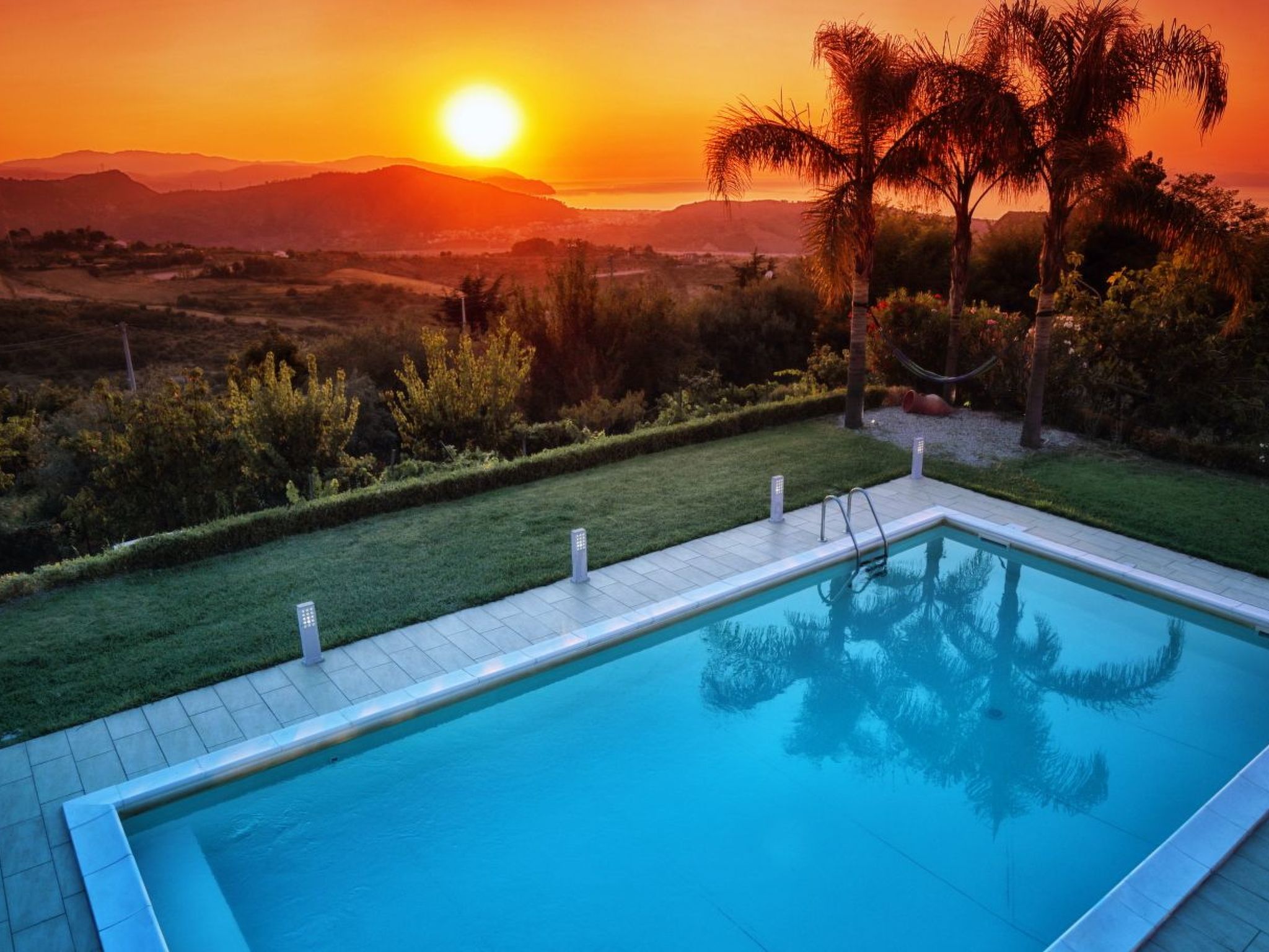Berghütte "Villa Malú" mit Blick auf das Wasser-Inside