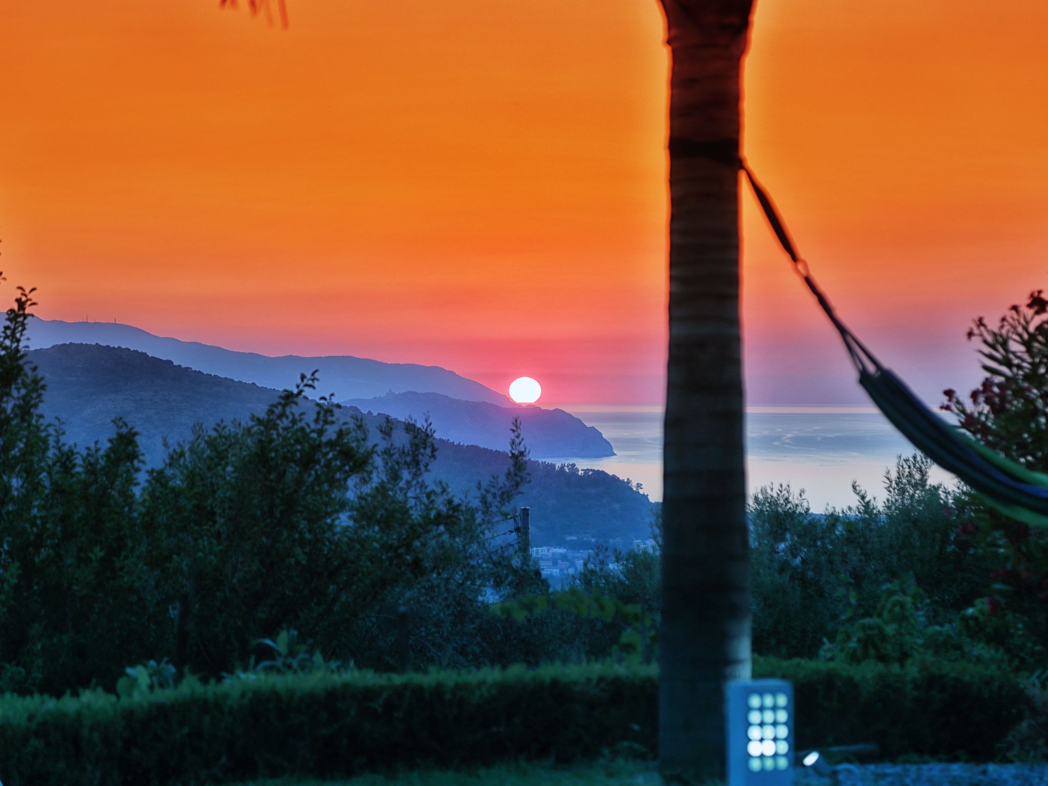 Berghütte "Villa Malú" mit Blick auf das Wasser-Inside