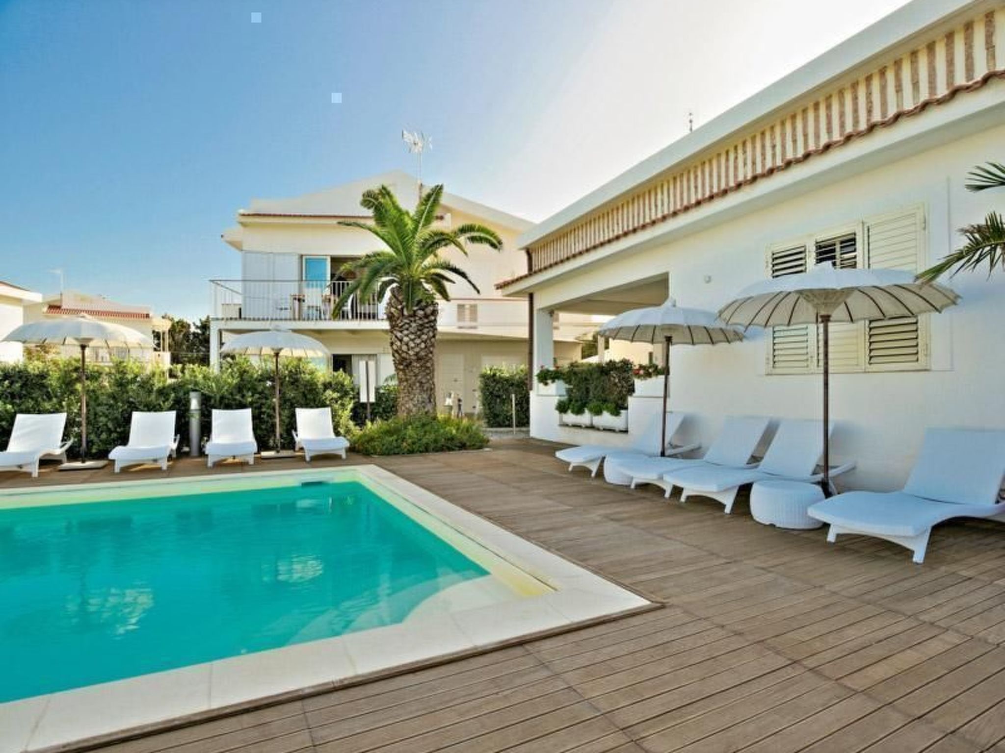 Appartement in Marchesana mit Großer Terrasse-Binnen