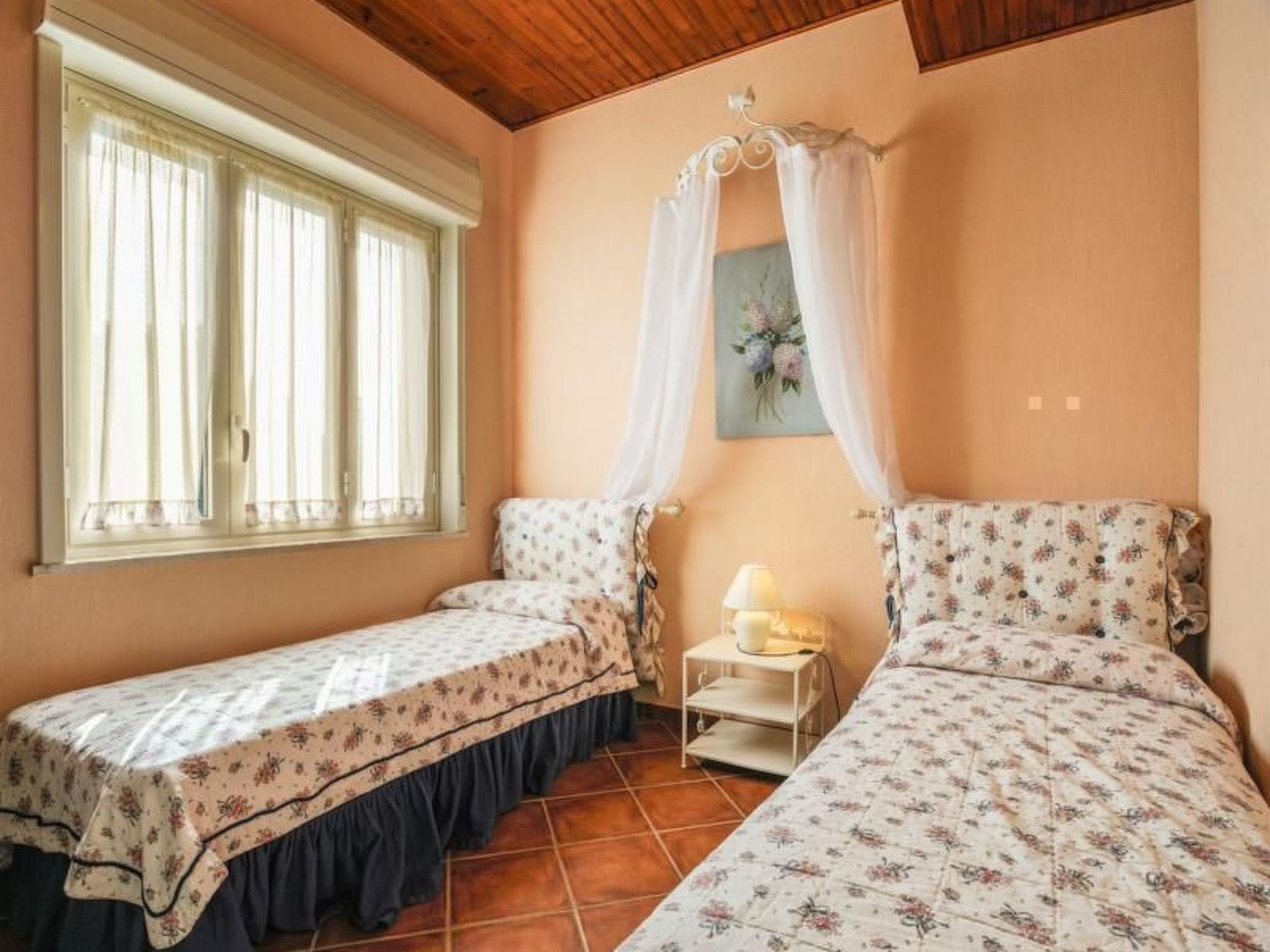 Appartement in Marchesana mit Großer Terrasse-Binnen