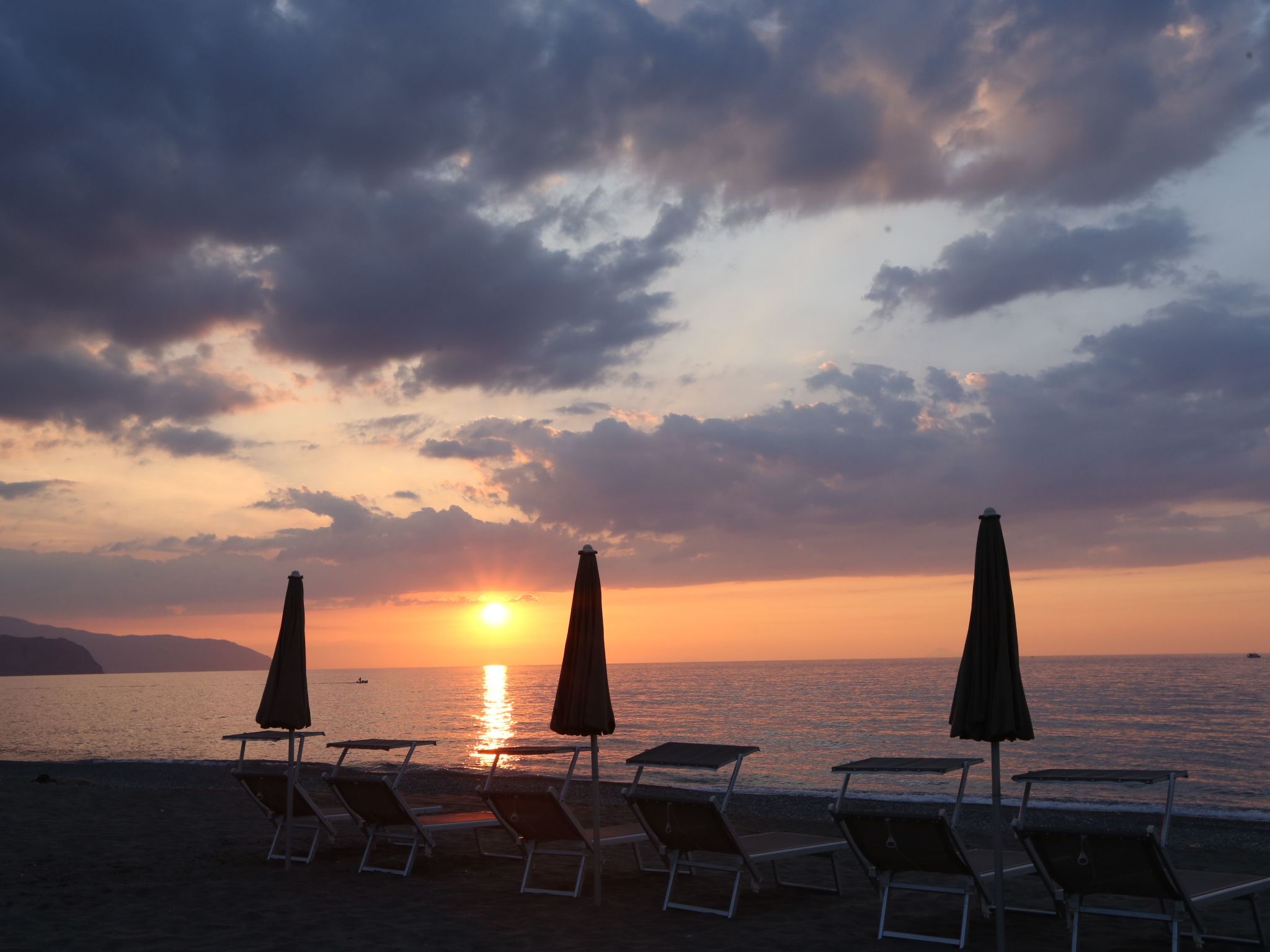 Appartement in Marchesana mit Großer Terrasse-Binnen