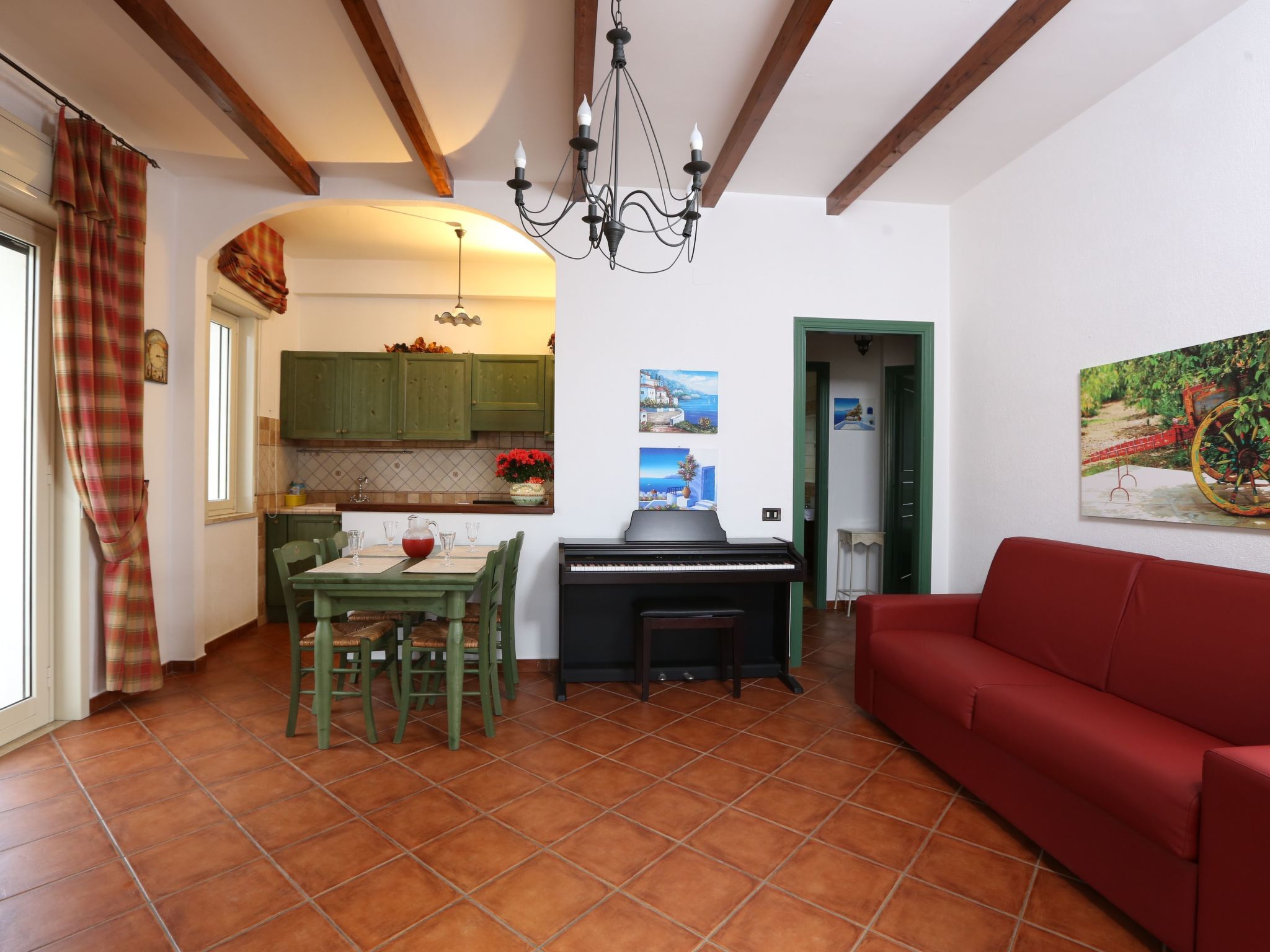 Appartement in Marchesana mit Großer Terrasse-Binnen