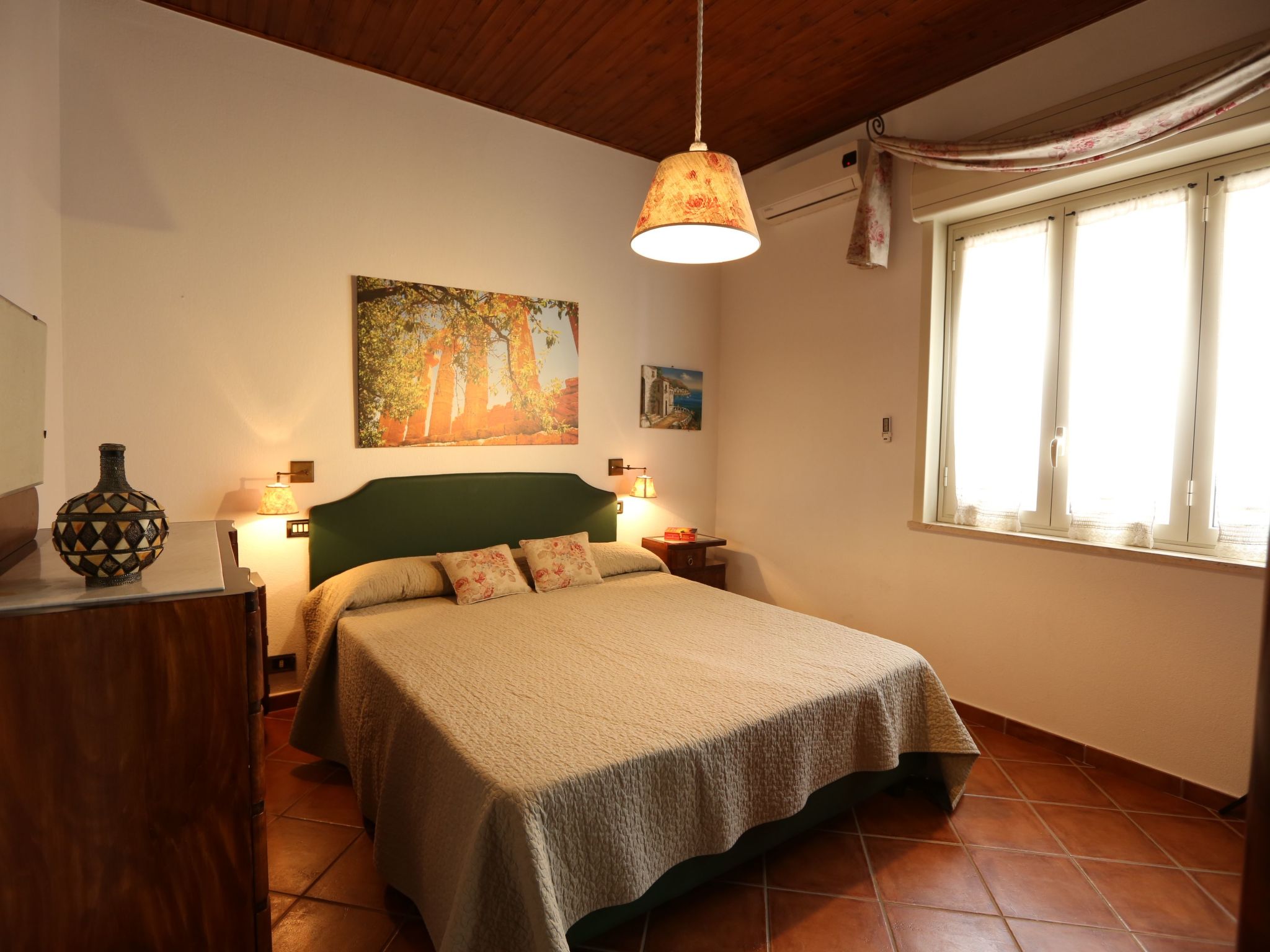 Appartement in Marchesana mit Großer Terrasse-Binnen