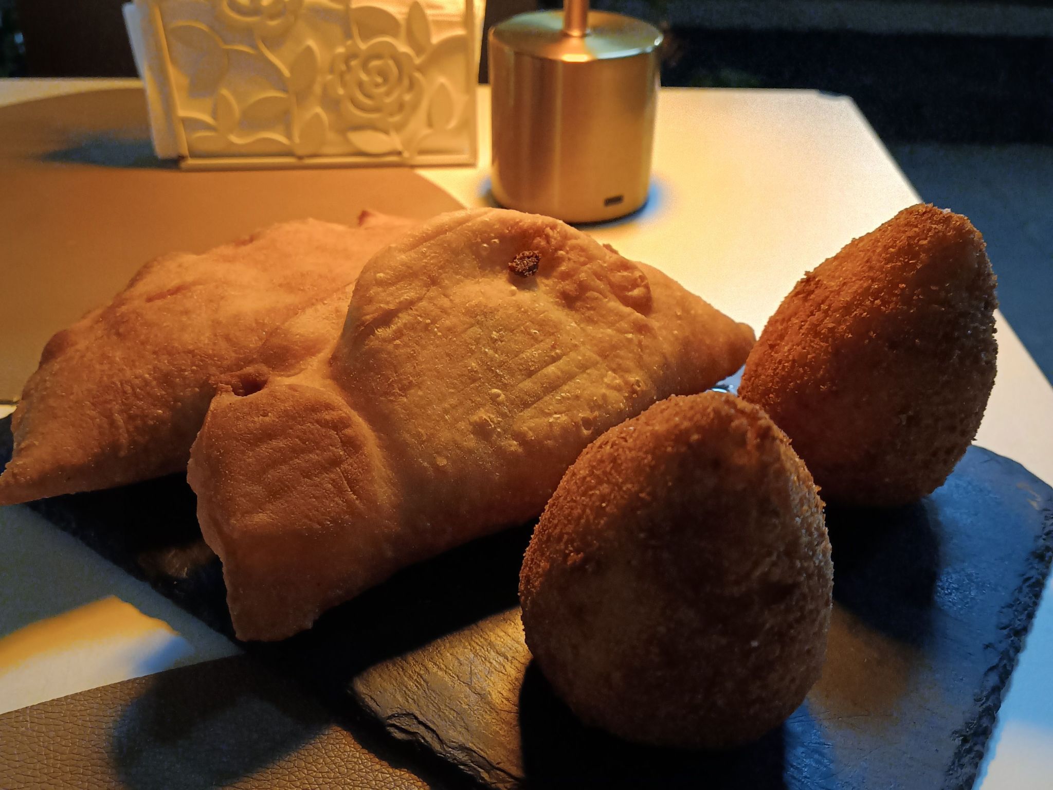 "Haus am Meer in Sizilien"-Binnen