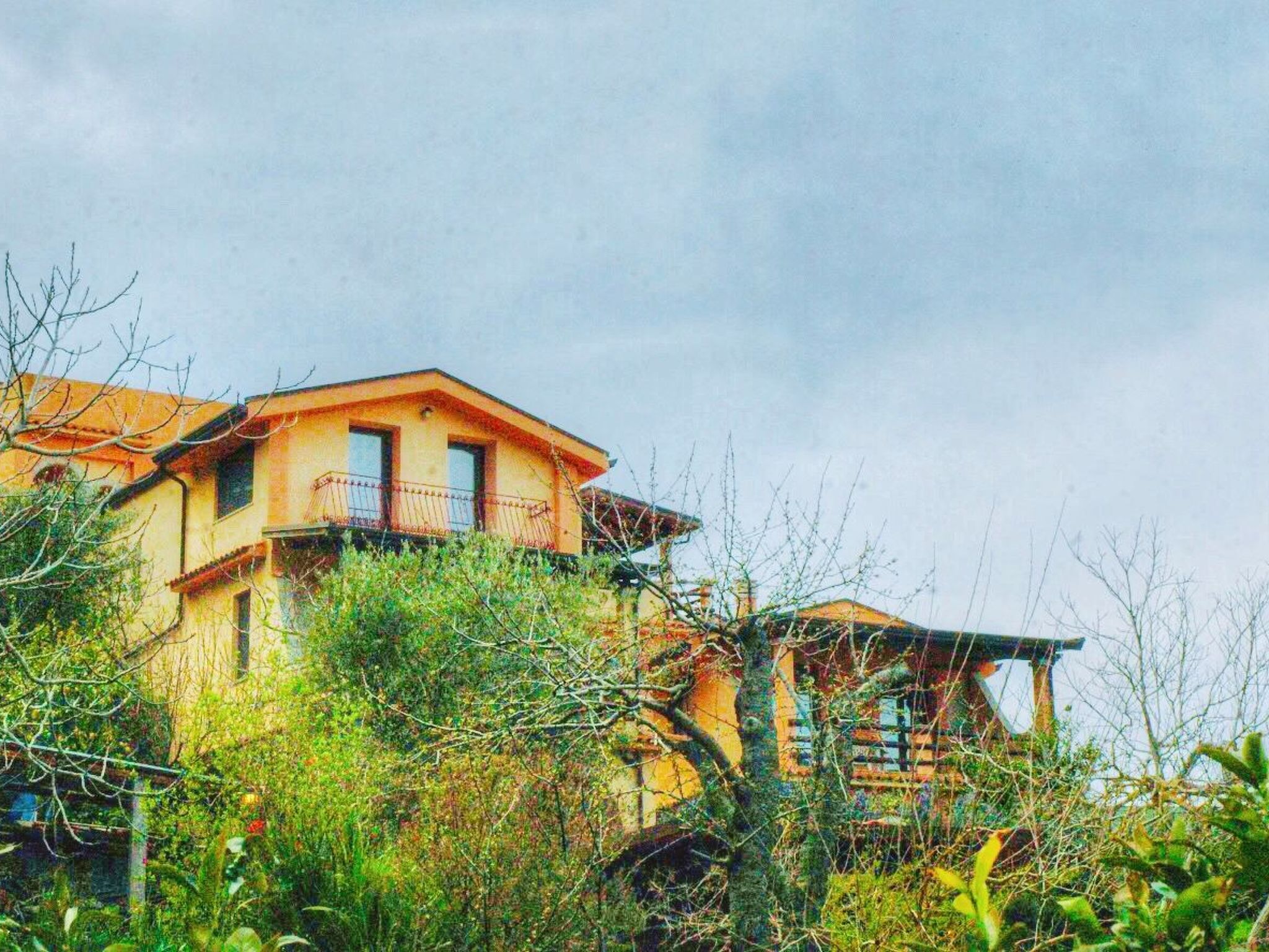 Orange Wohnung-Buiten