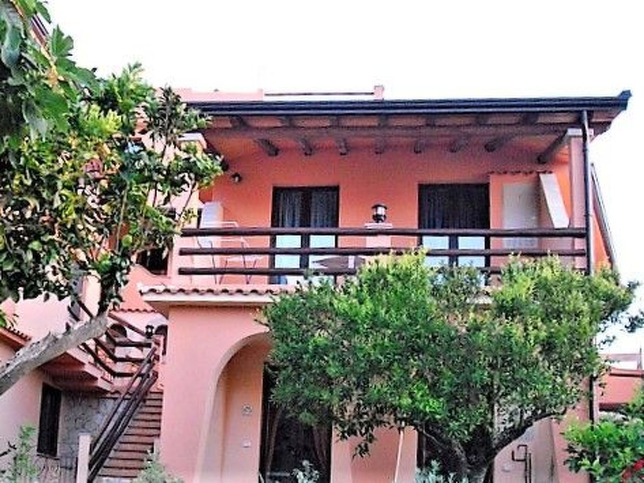 Orange Wohnung-Buiten