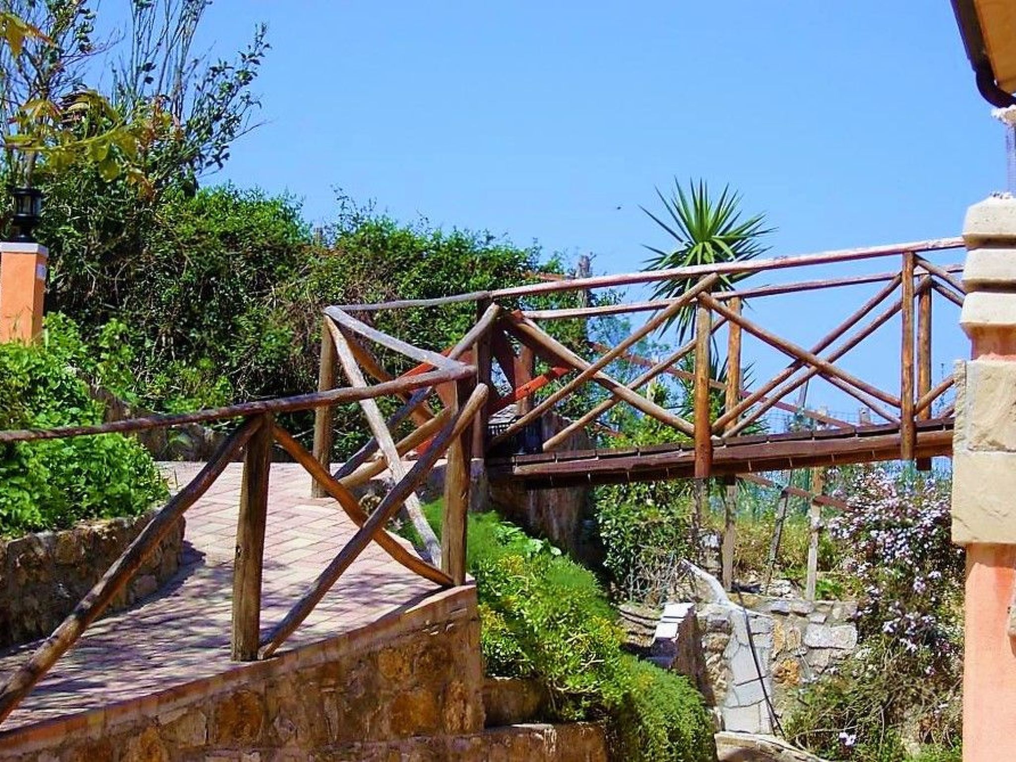 Orange Wohnung-Buiten