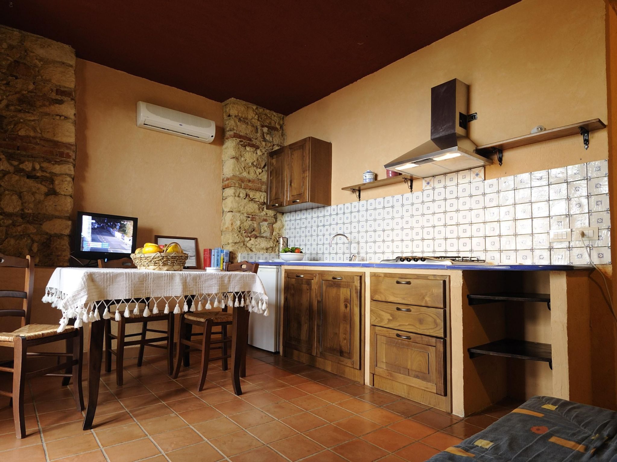 Wohnung in San Giorgio mit gemeinsamem Pool, Grill und Terrasse - Binnen
