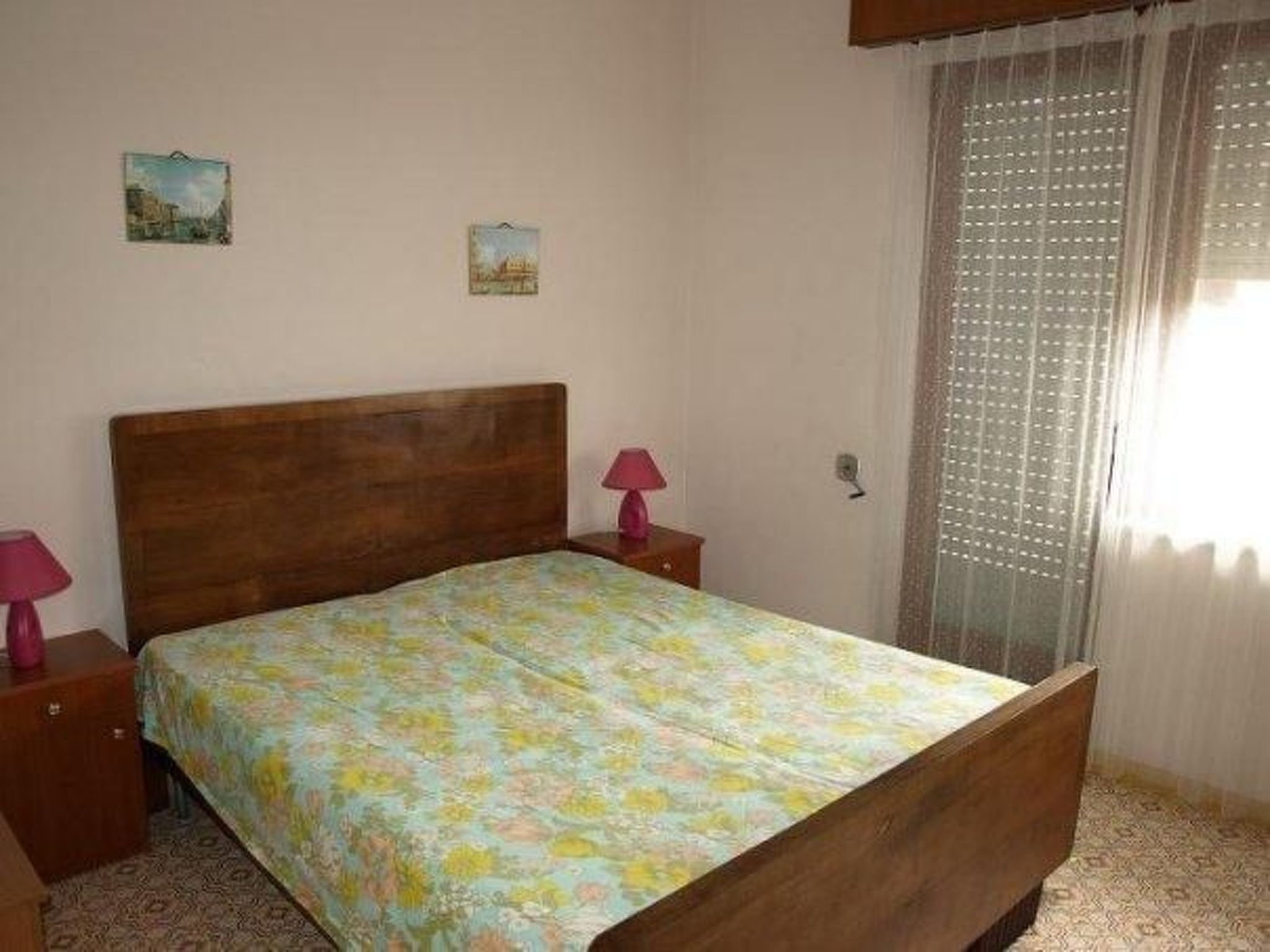 Casa Gatto nero-Image-tags.info