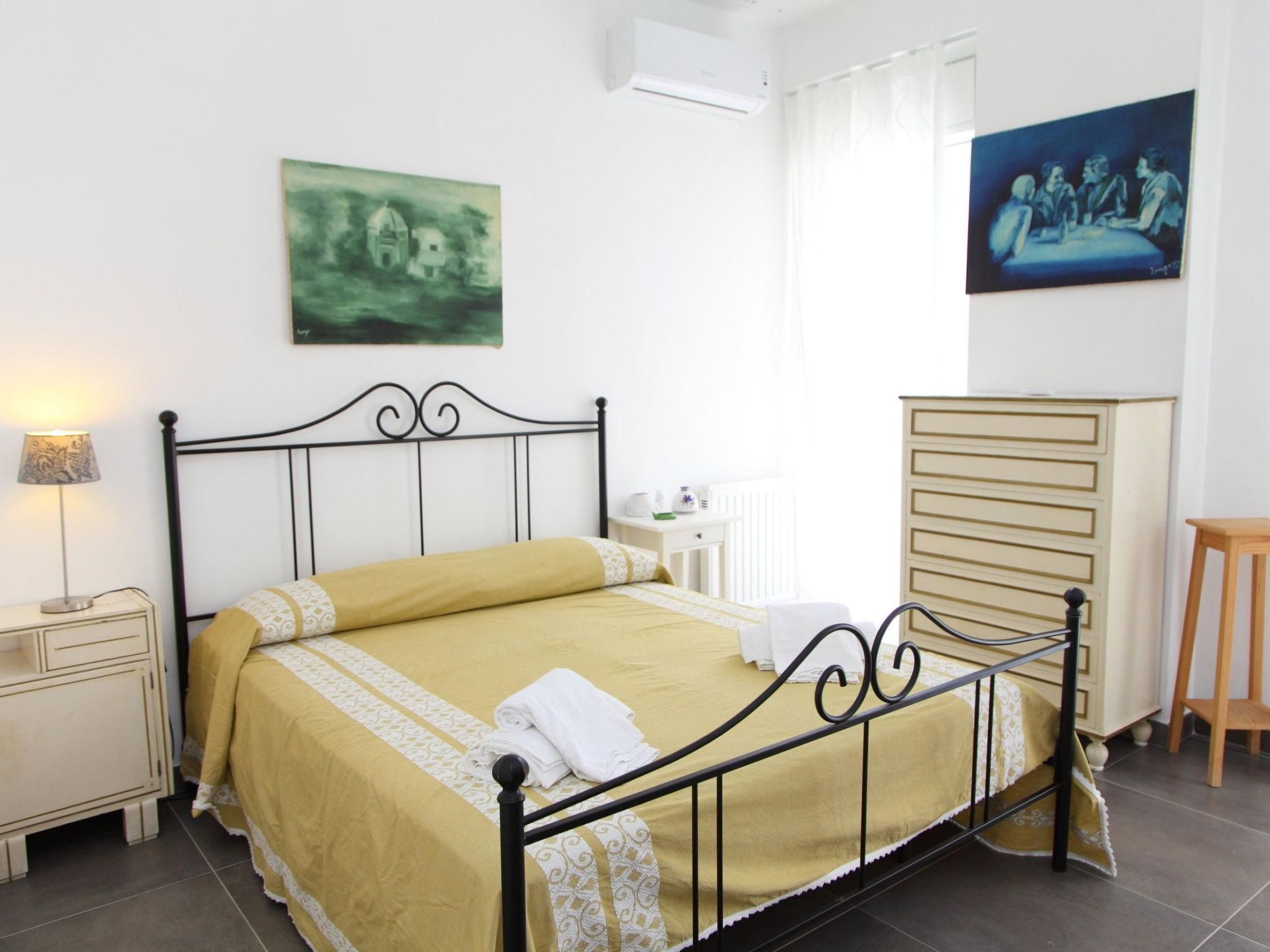 Studio für 10 Personen in Cefalù, Sizilien (Nordküste von Sizilien)-Binnen