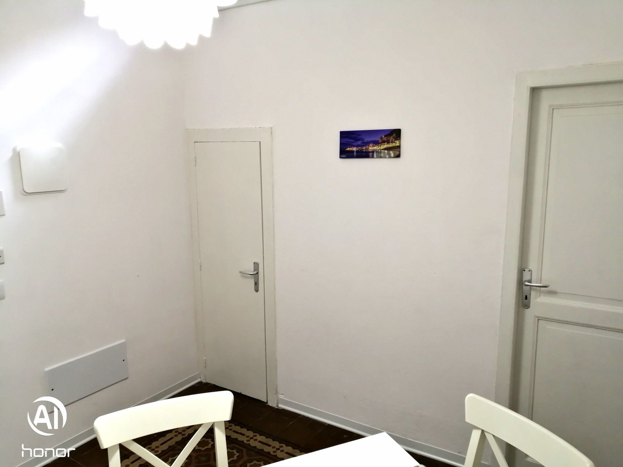 Photo of Wohnung im Zentrum mit Balkon, in der Nähe des Meeres
