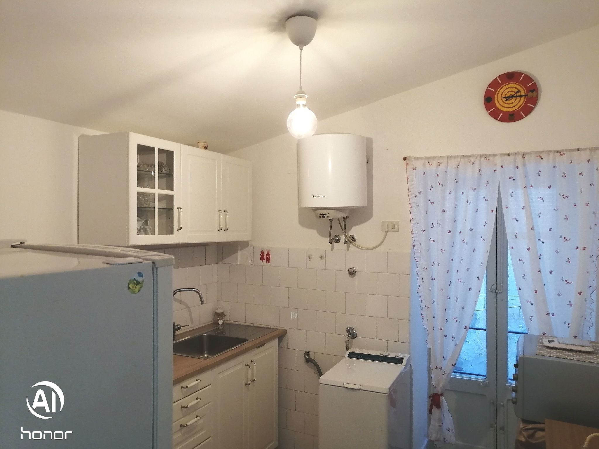 Photo of Wohnung im Zentrum mit Balkon, in der Nähe des Meeres