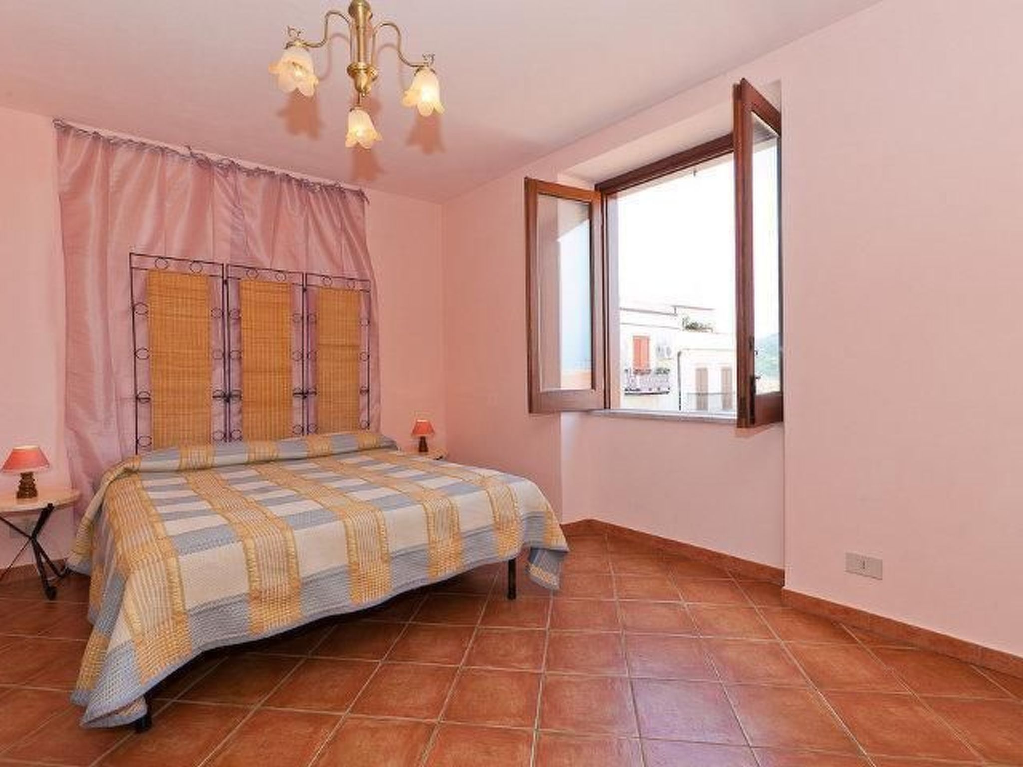 Terrasse des Zentrums-Binnen