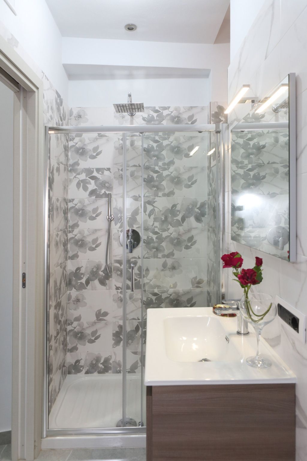 Photo of La Rosa del Deserto B