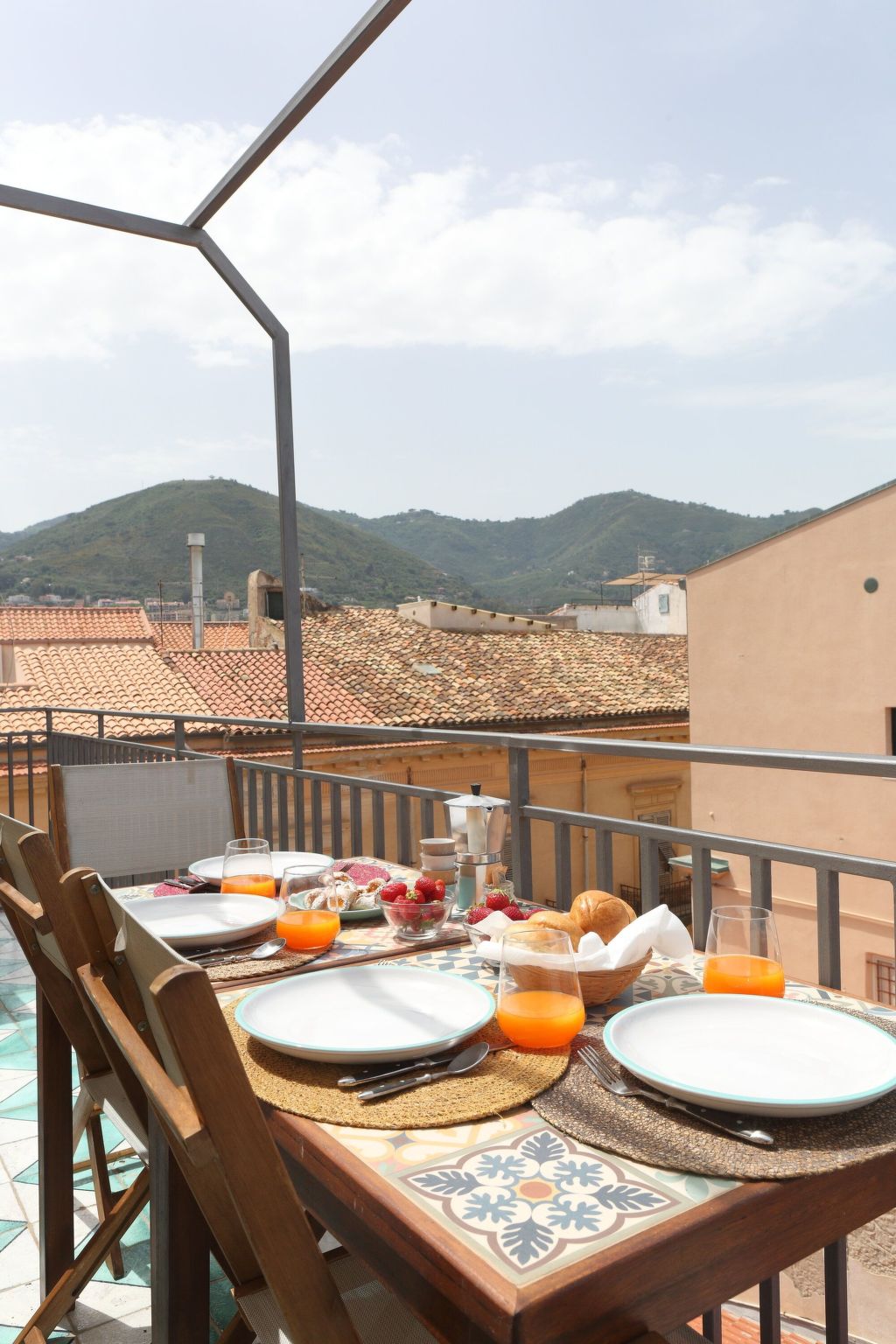 Charmante Wohnung in Cefalù mit Terrasse-Binnen