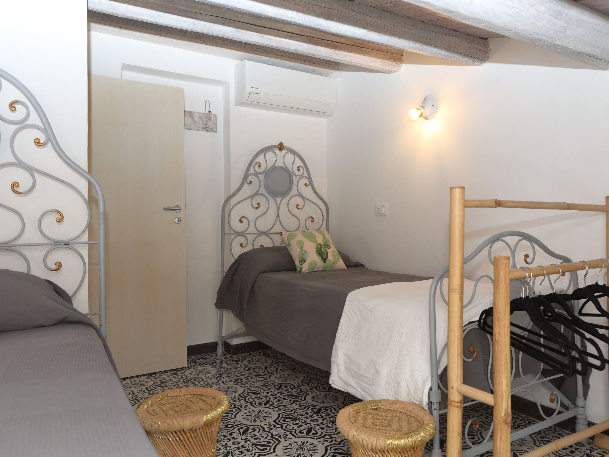 Charmante Wohnung in Cefalù mit Terrasse-Binnen