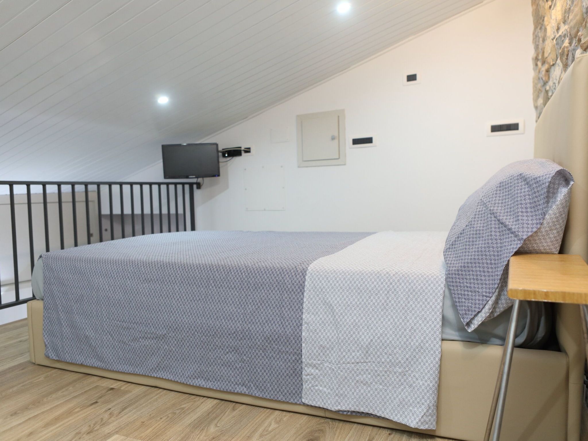 Die Wüstenrose A-Binnen