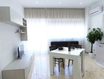 Zonnig appartement met balkon op 150 meter van het strand van Cefalù - thumbnail 4