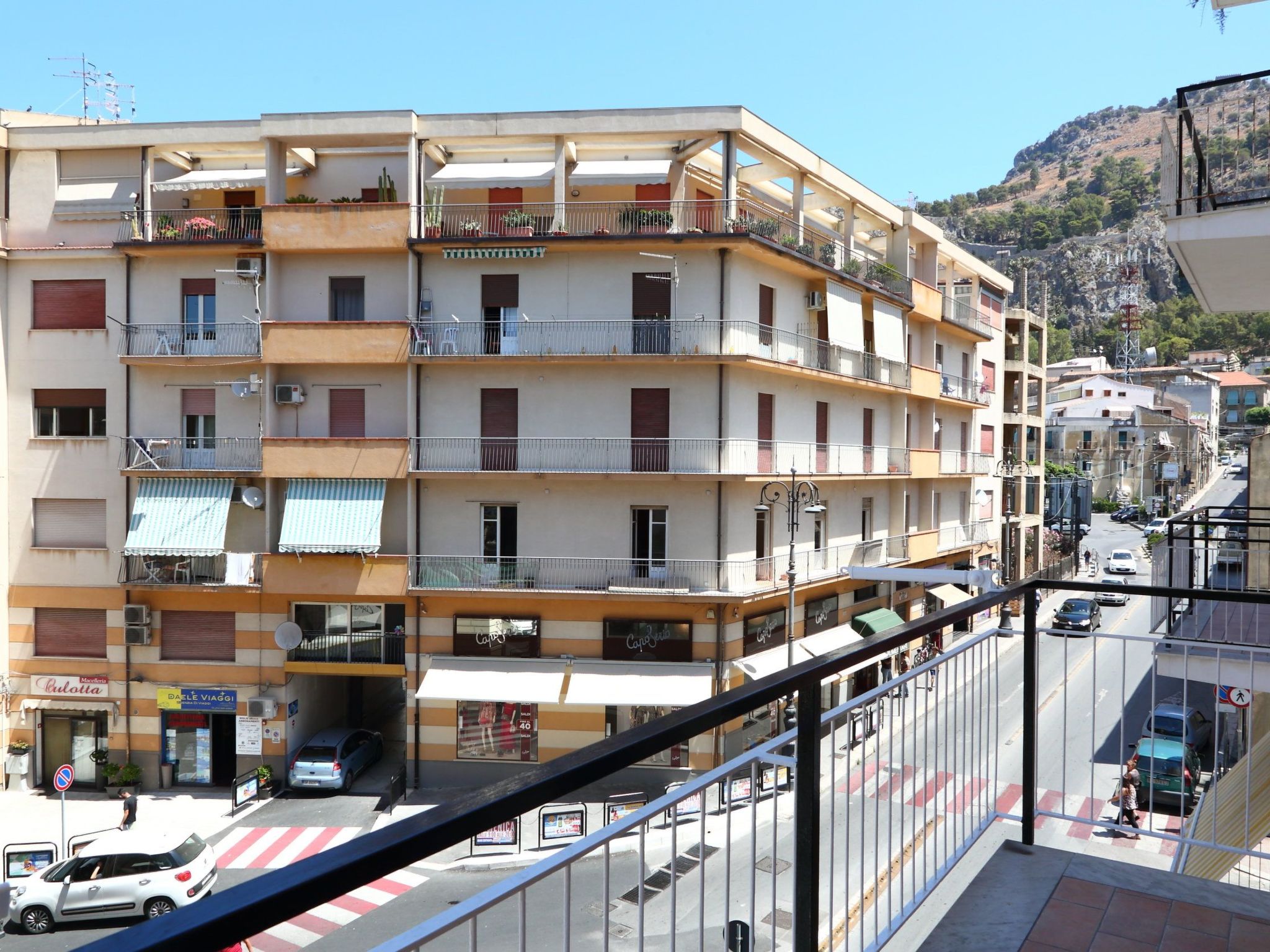 Balcone Giglio-Binnen