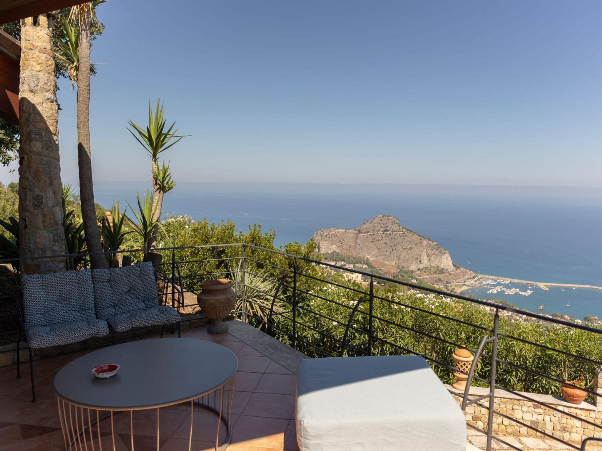 Für 10 Personen in Cefalù, Sizilien (Nordküste von Sizilien)-Dedans