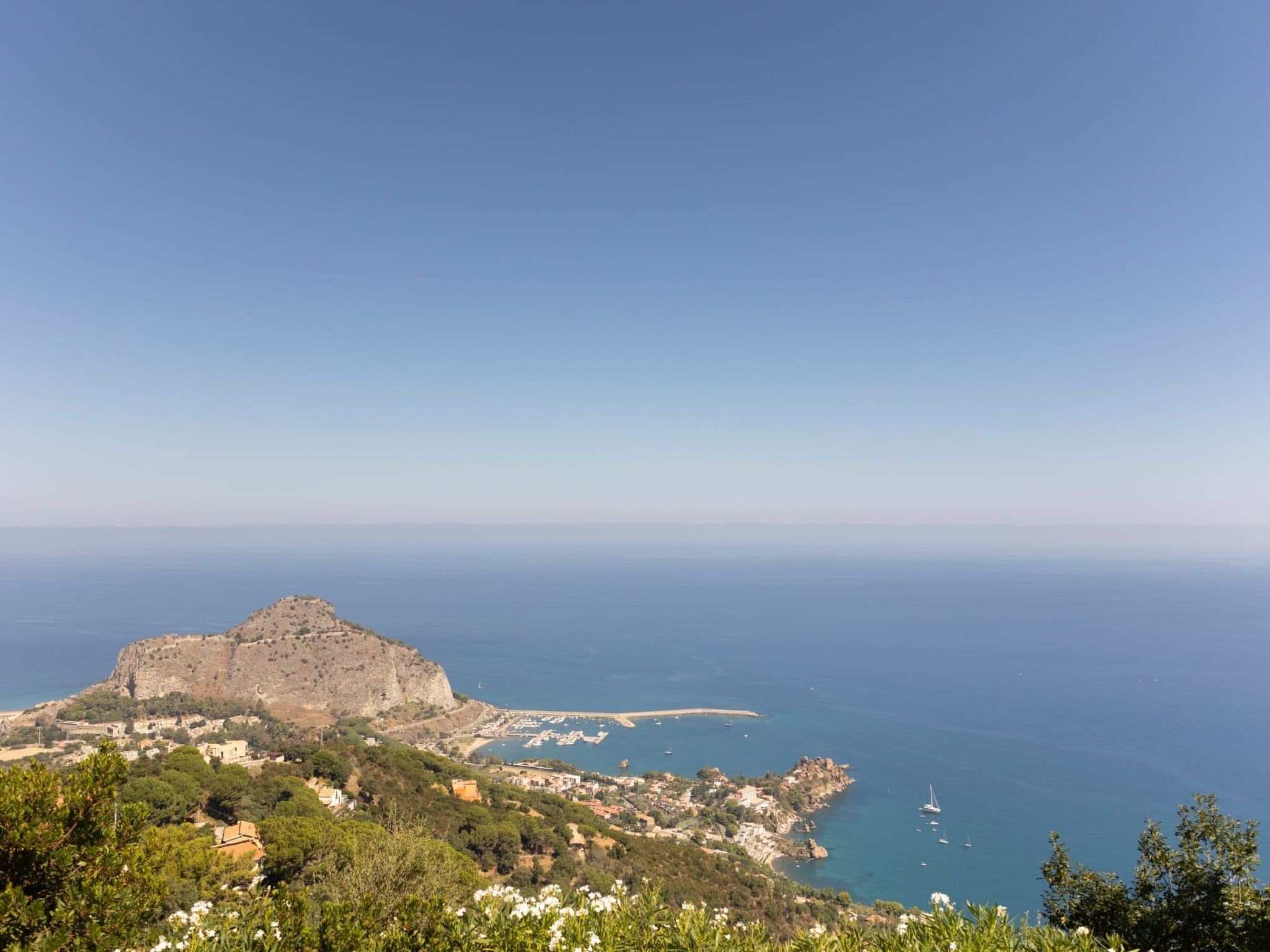 Für 10 Personen in Cefalù, Sizilien (Nordküste von Sizilien)-Dedans